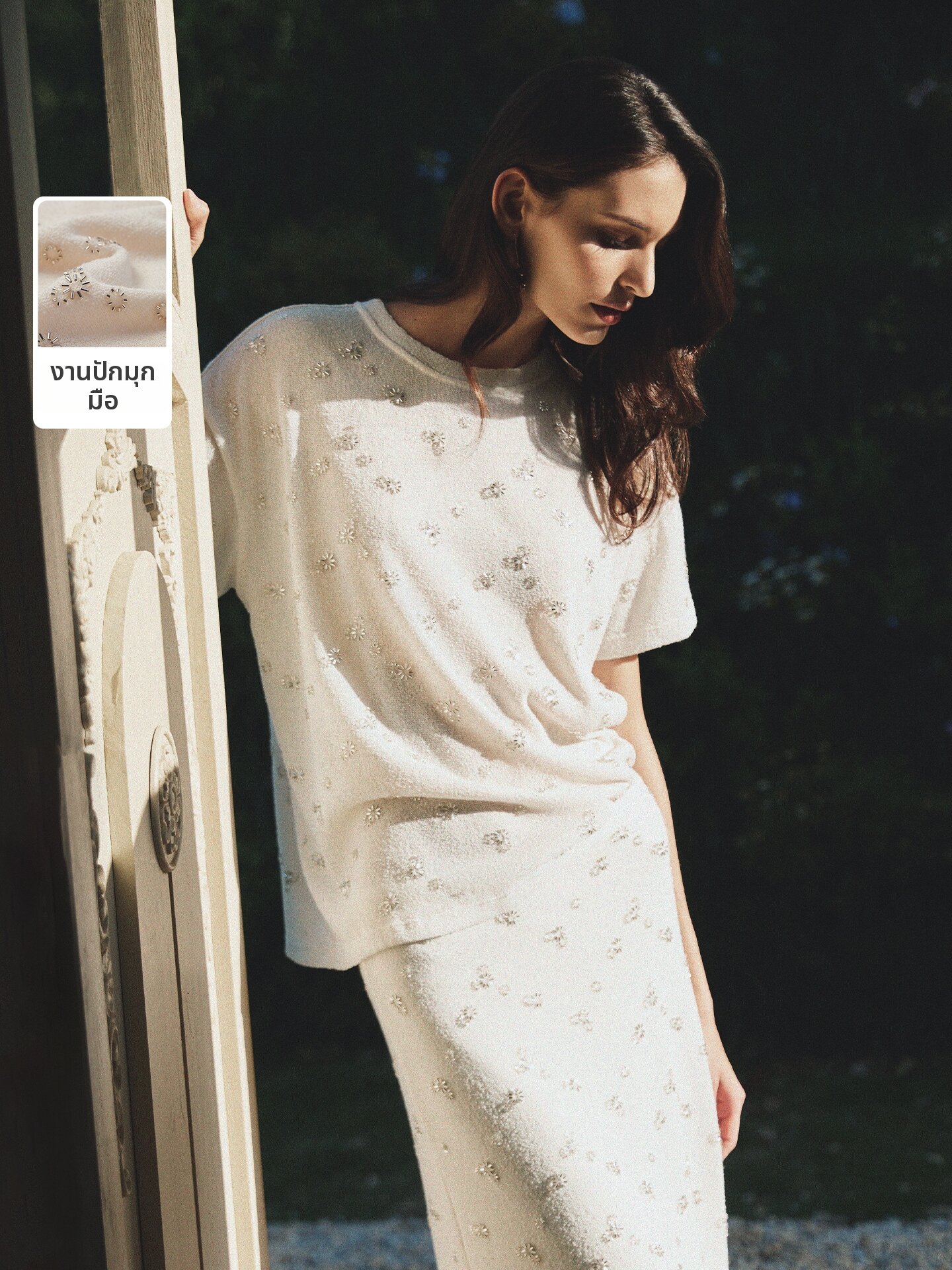 LANCY FROM 25 | Collaboration Artisan Pearl Embroidery Crew Neck T-Shirt Women Summer Wear ราคา 6,936 บาท*ส่งฟรี
