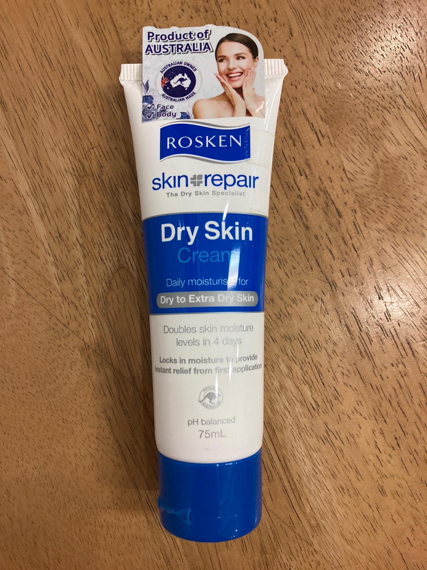 Rosken Skin Repair Dry Skin Cream 75 Ml ผลิตภัณฑ์บำรุงผิวหน้า มือ และลำตัว ช่วยเพิ่มความชุ่มชื้น