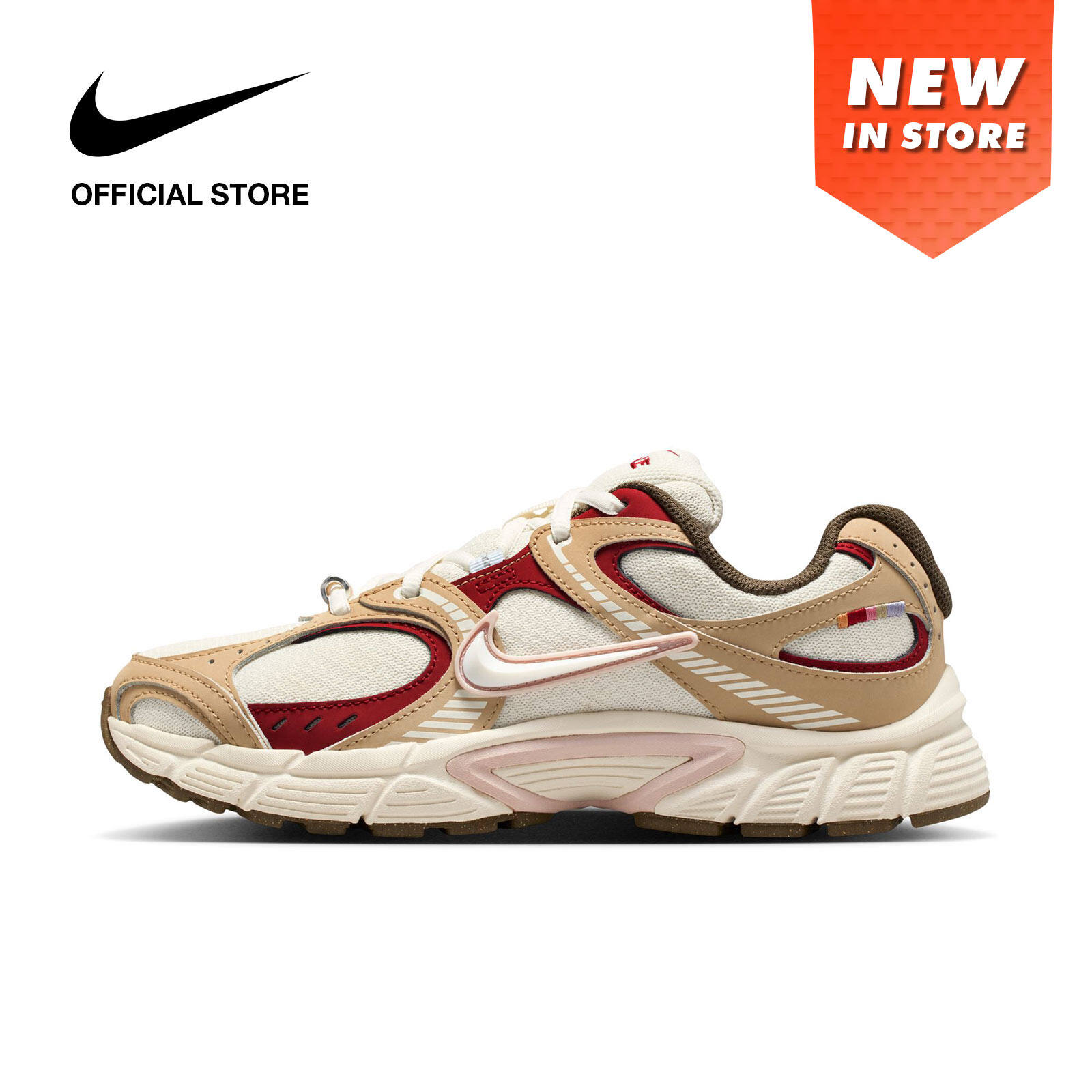 Nike Women's V5 RNR Shoes - Soft Pearl [IQ1151-001] ราคา 3,600 บาท*ส่งฟรี