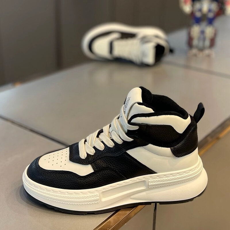 MANPI | Fleece Lined High Top Casual and Sports Shoes ราคา 7,498 บาท*ส่งฟรี