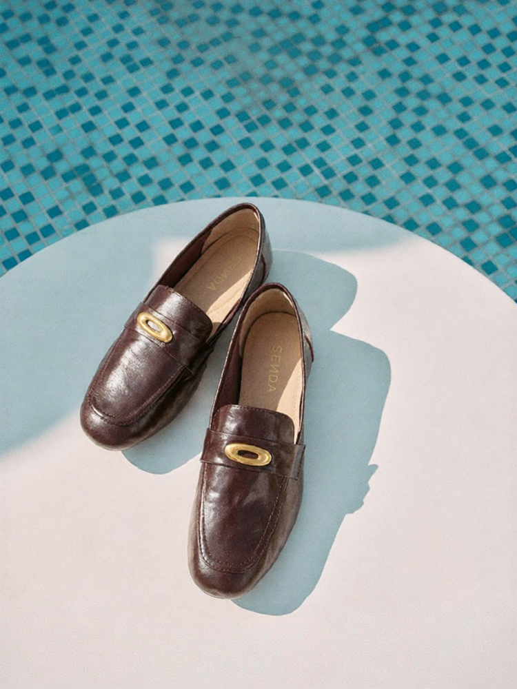 SENDA | New Retro Pleated Soft Leather Flat Loafers ราคา 3,776 บาท*ส่งฟรี