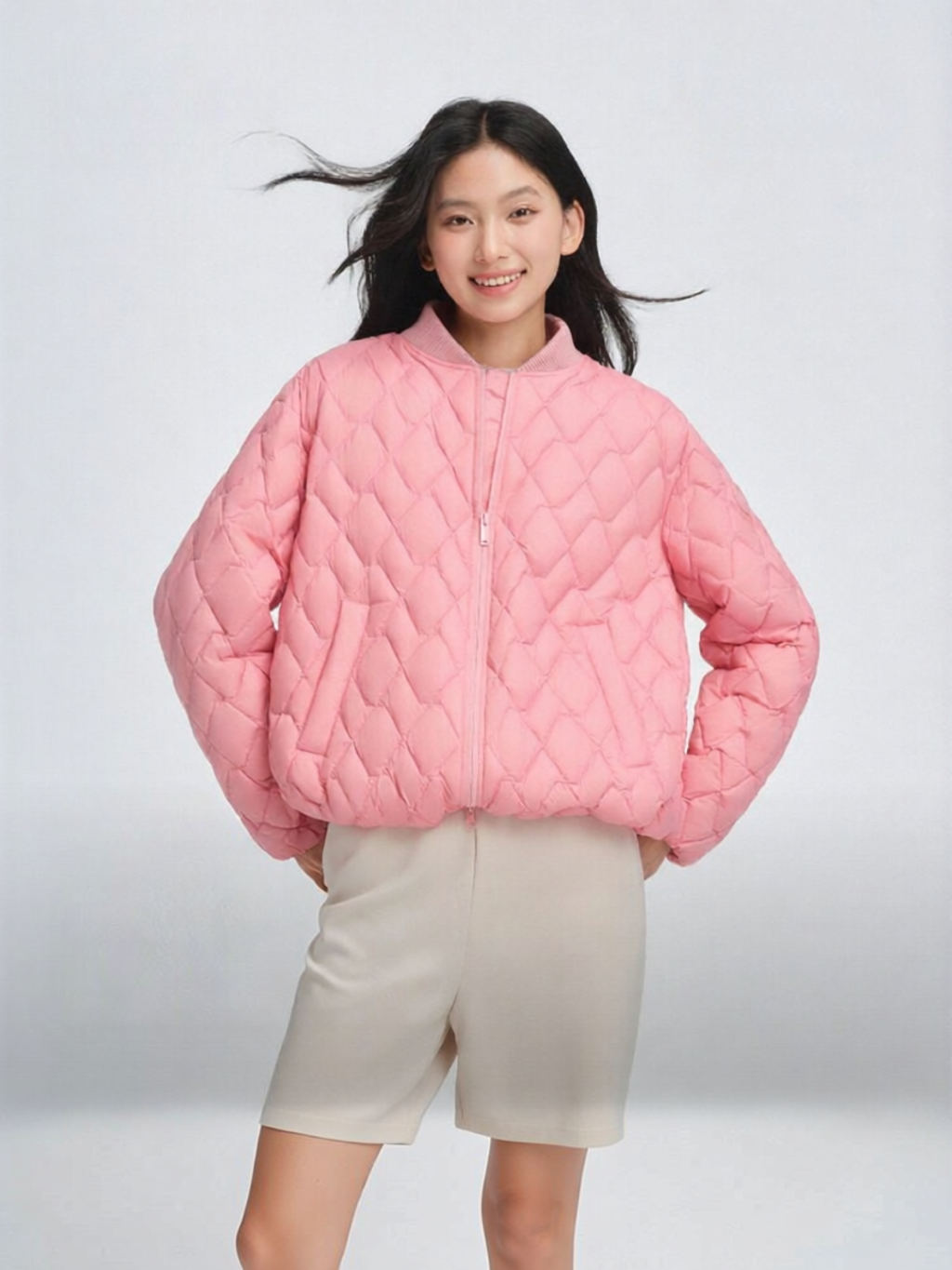 BOSIDENG | Women Short Stylish Lightweight Warm Down Jacket ราคา 5,790 บาท*ส่งฟรี