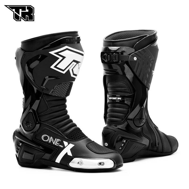 BONINGYU | Breathable Anti-fall Shock-absorbing Boots ราคา 9,898 บาท*ส่งฟรี