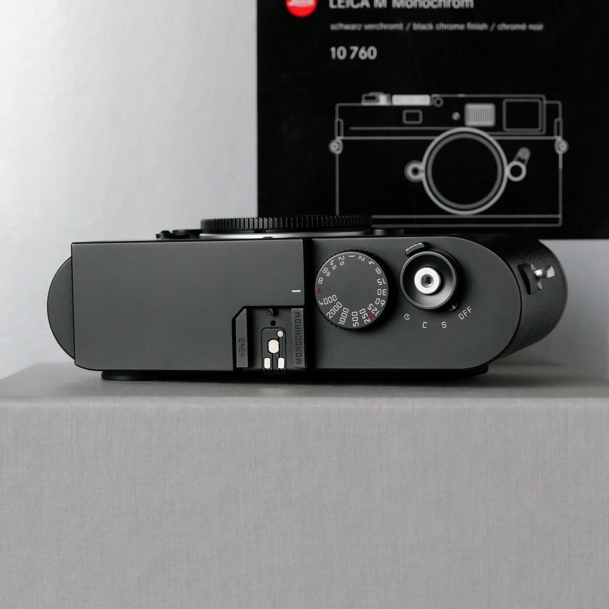 used-leica-m-monochrome-new-ccd-mint-leica-naitounoi