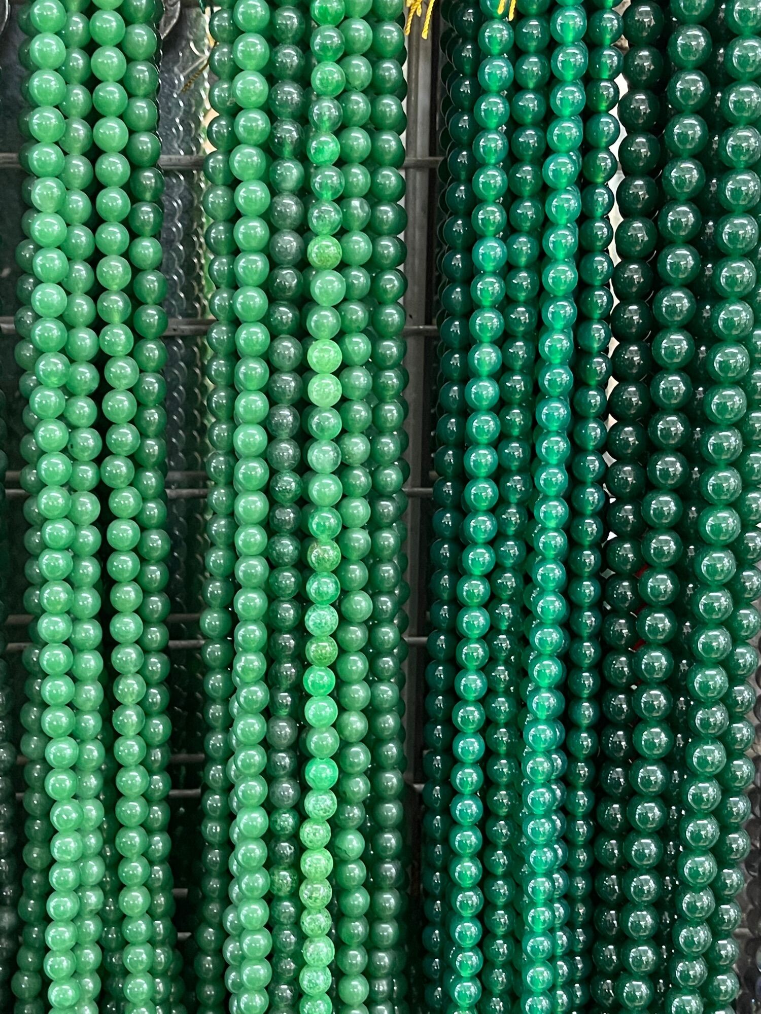 อาเกตสีเขียว Green agate 6MM-8MM-10MM