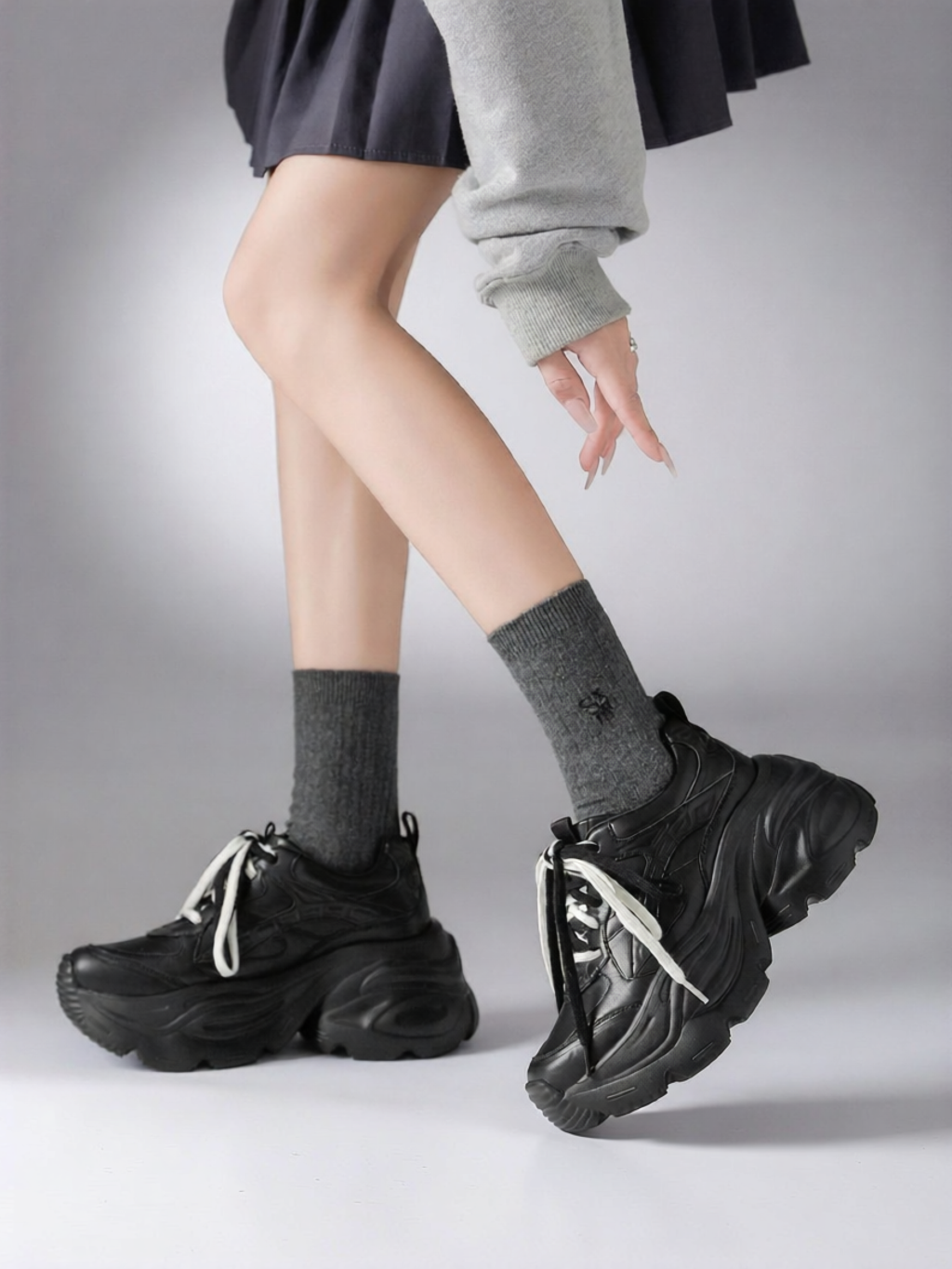 Zero | Funky Chunky Thick Sole Leisure Shoes ราคา 8,317 บาท*ส่งฟรี