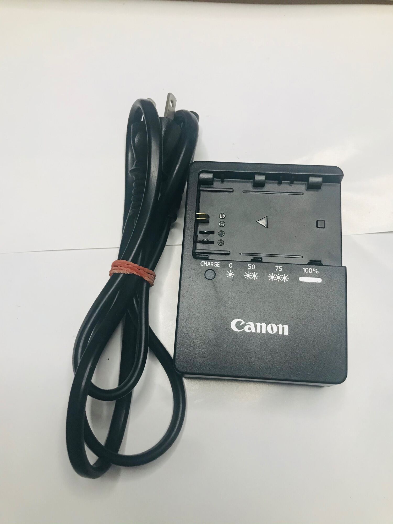 ที่ชาร์จ Canon BATTERY CHARGER LCE6E Best Friend Shops ThaiPick