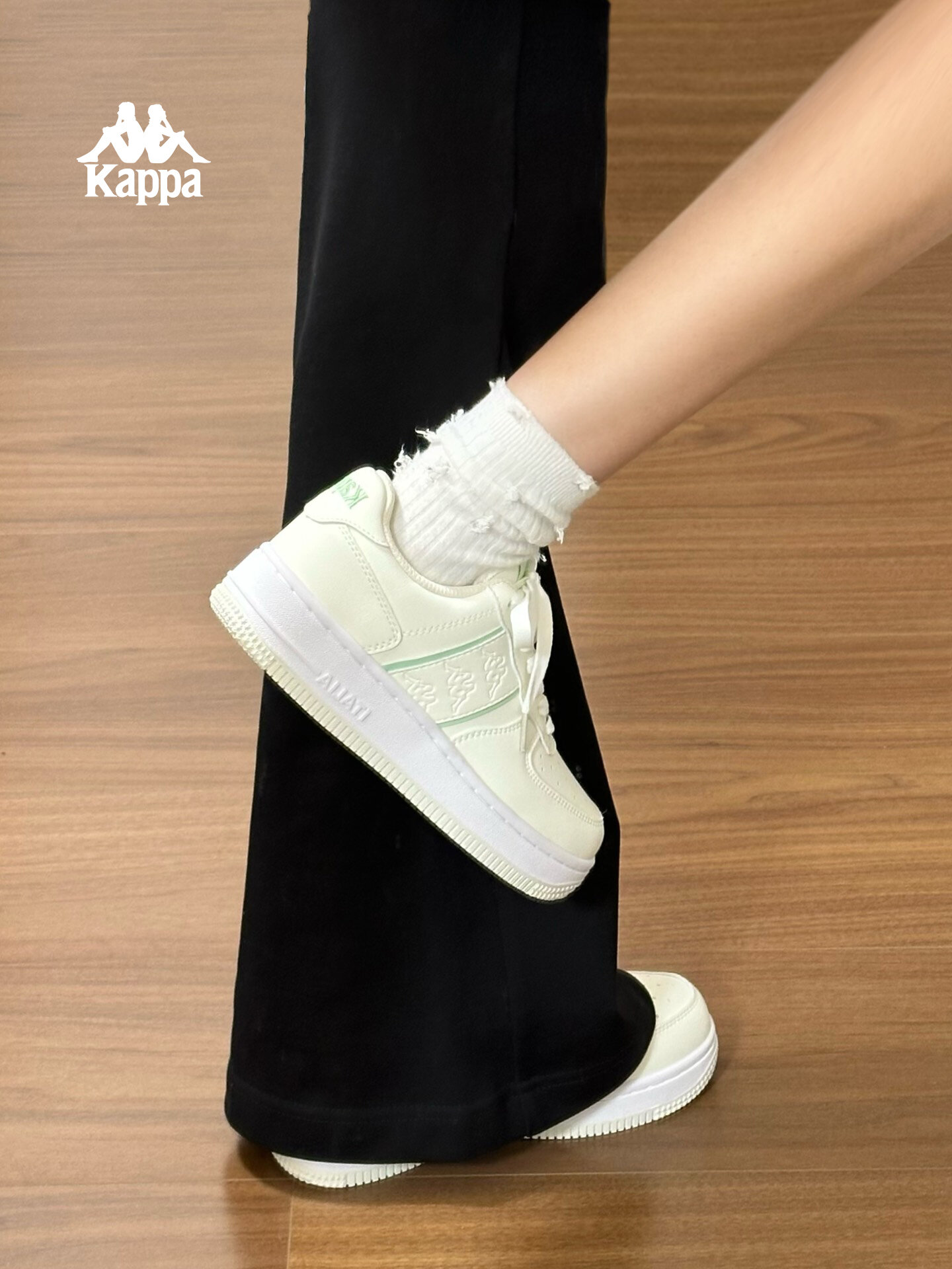 Kappa | Thick-soled White Sneakers Low-top Retro Slip-on Comfortable Casual Women's Shoes ราคา 3,573 บาท*ส่งฟรี