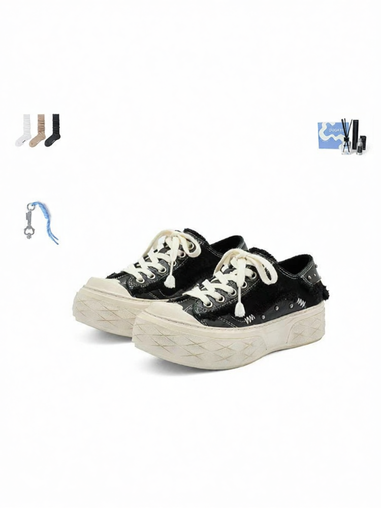 SUGARSU | Thick Sole Canvas Leather Sneakers Women ราคา 8,144 บาท*ส่งฟรี