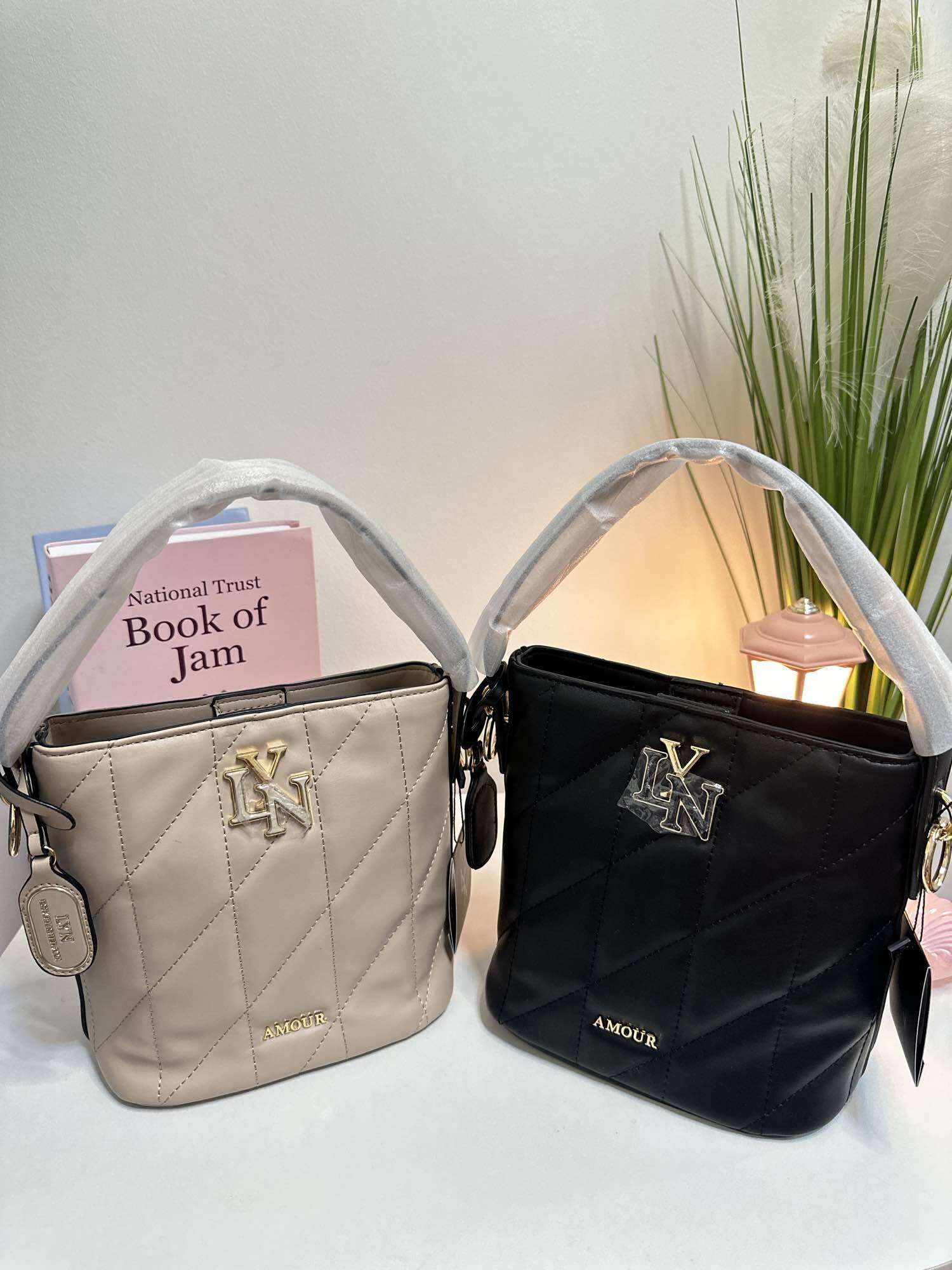 ช้อป กระเป๋าถือlynแท้ ราคาสุดคุ้ม พร้อมโปรฯ Lazada Thailand