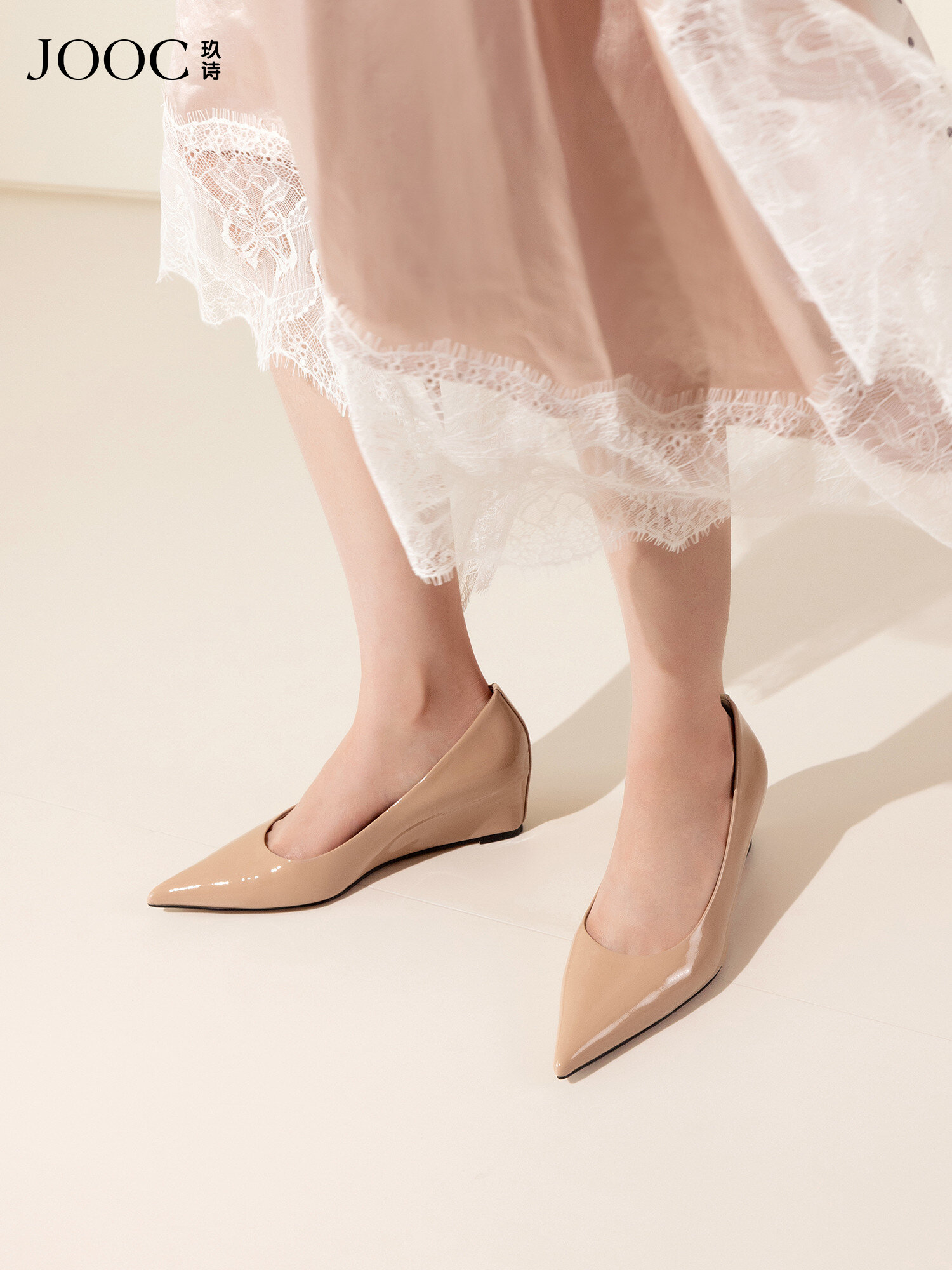 JOOC | Stylish and Sexy Pointed High Heels ราคา 8,664 บาท*ส่งฟรี