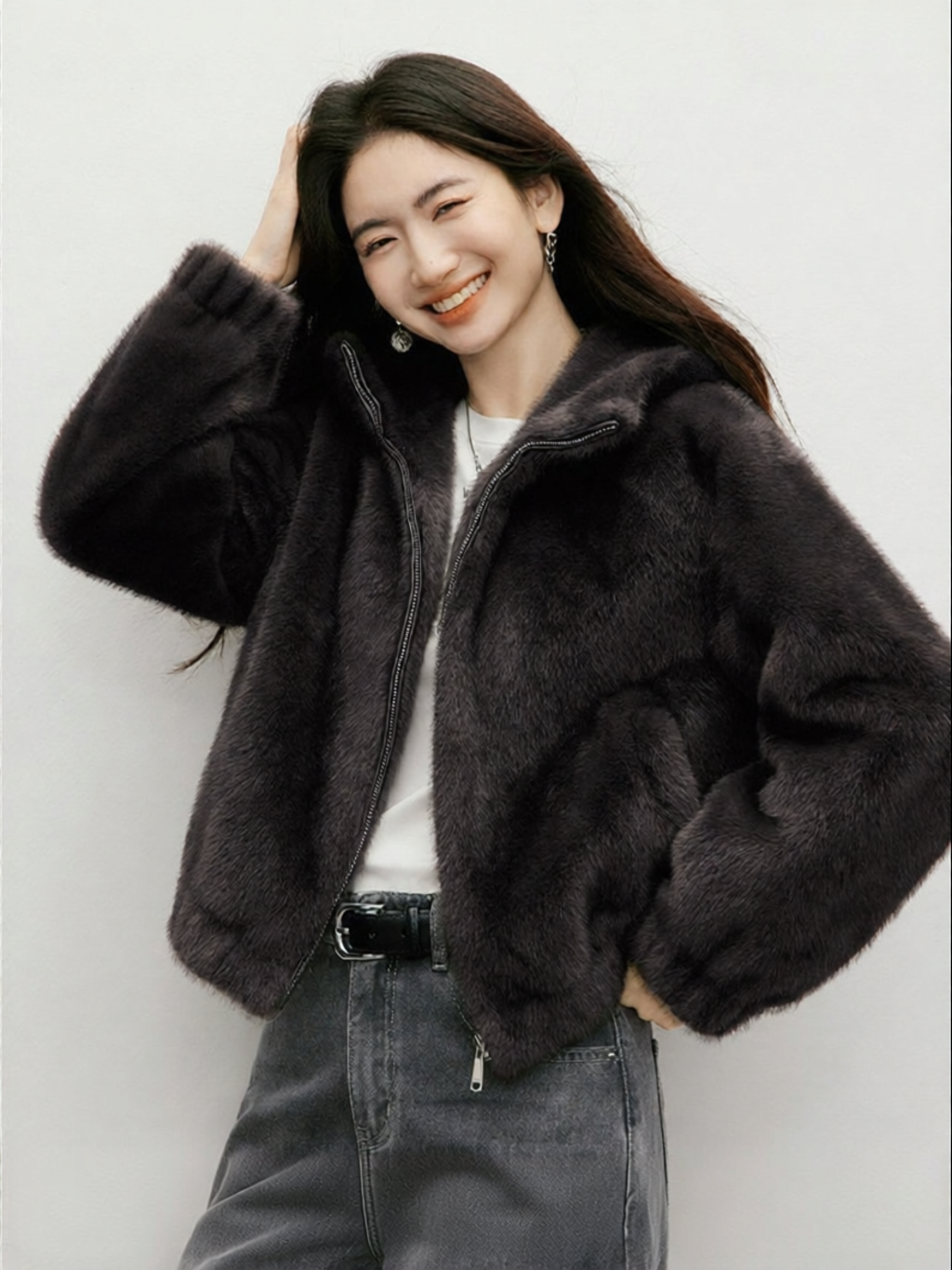 Faux Mink Fur Winter Women's Hooded Coat ราคา 6,402 บาท*ส่งฟรี