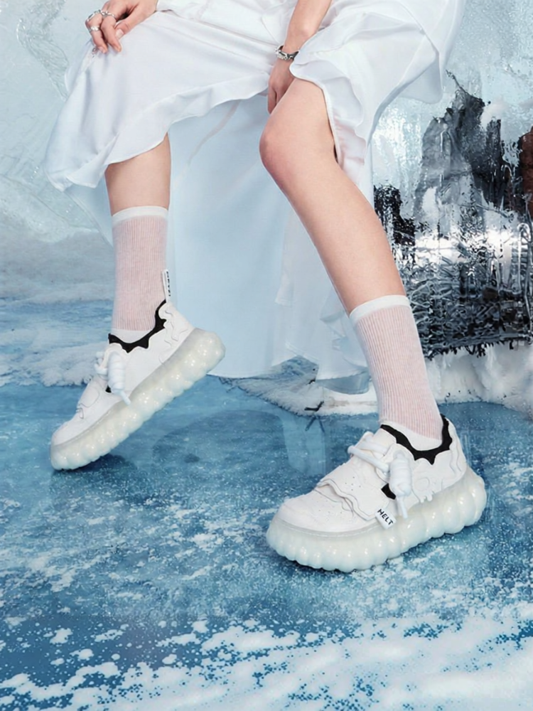 Ugly Cute Unisex White Shoes ราคา 10,038 บาท*ส่งฟรี