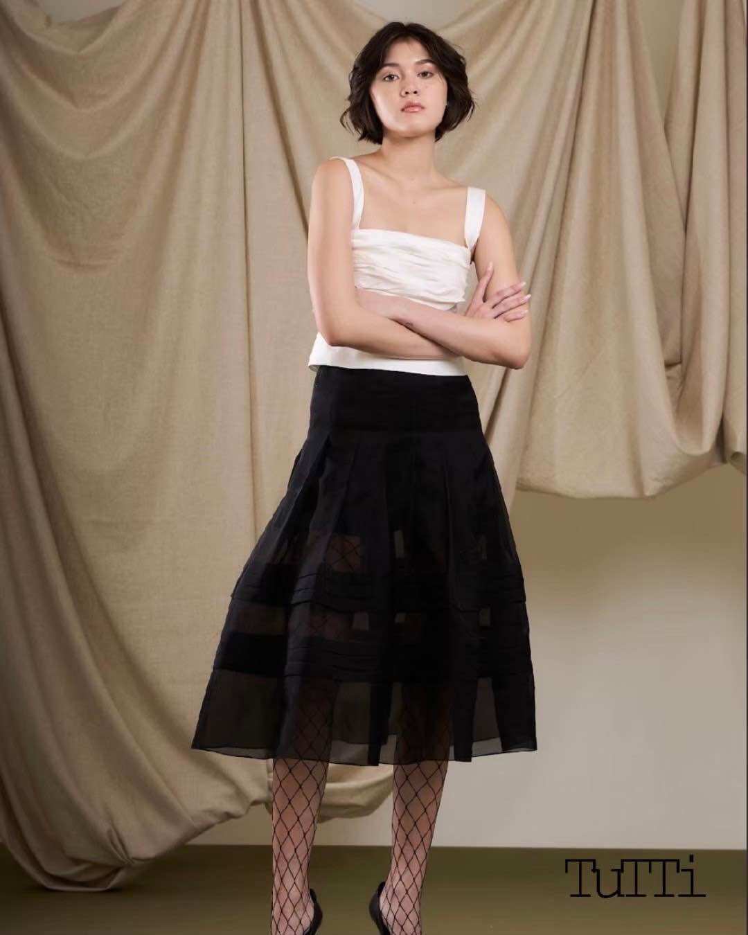 TuTTi ทรูลี่ไทย Louisa Silk Corset เสื้อคอร์เซ็ท สีขาว ทำจากผ้าไหมไทย  Truly Thai เสื้อผ้าแฟชั่นสตรี - ยี่ห้อ TuTTi ราคา 3,670 บาท*ส่งฟรี