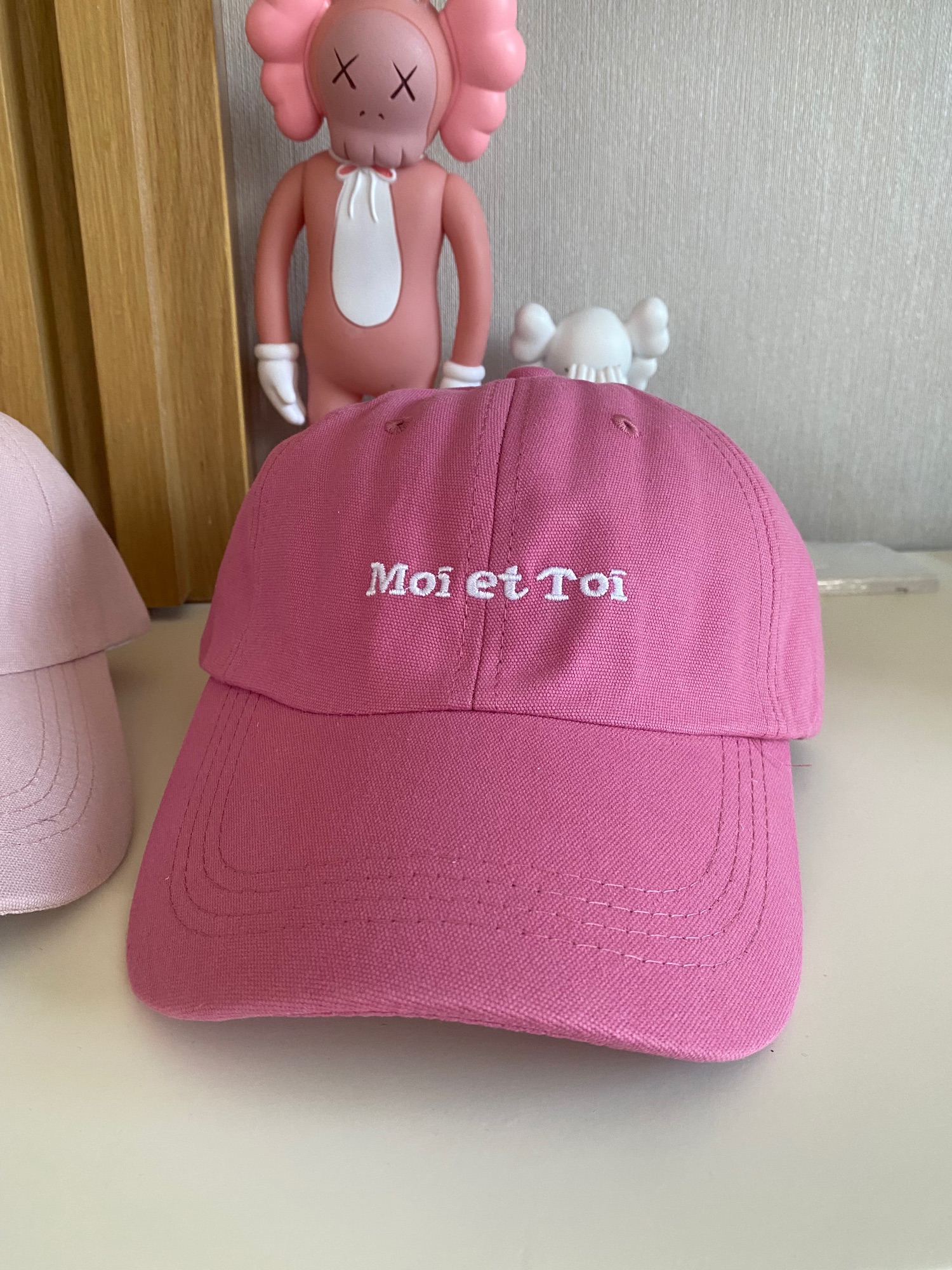 พร้อมส่งจากไทย หมวกเบสบอลปัก Moi et toi สีสดใส
