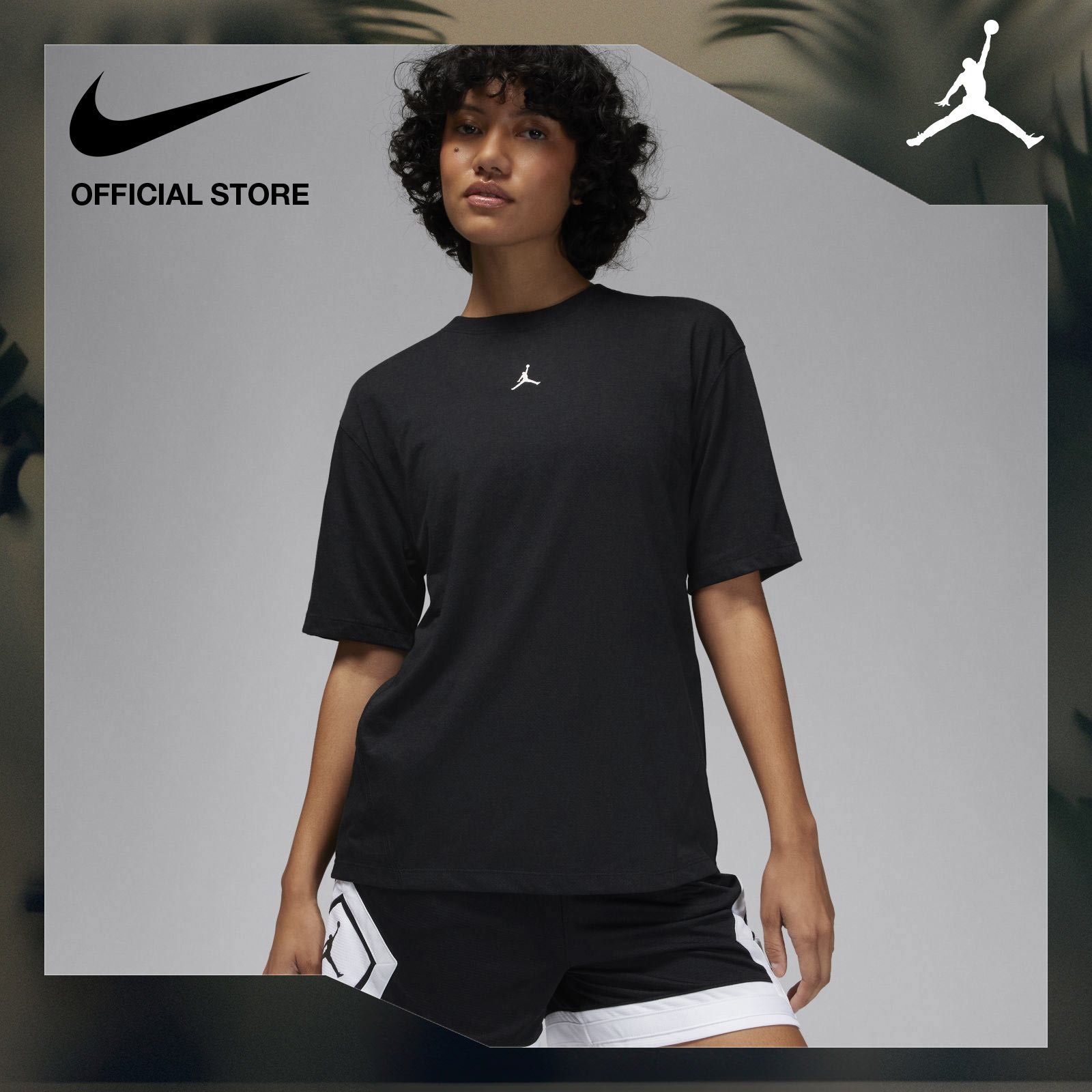 Nike Women's Jordan Sport Diamond Tee - Black ไนกี้ เสื้อยืดผู้หญิง Jordan Sport Diamond - สีดำ - ยี่ห้อ Jordan ราคา 1,300 บาท*ส่งฟรี
