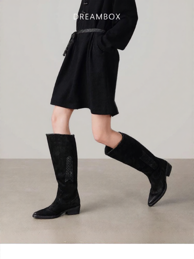 JUNBO | Quality Slimming Pointed Western Leather Boots ราคา 10,570 บาท*ส่งฟรี