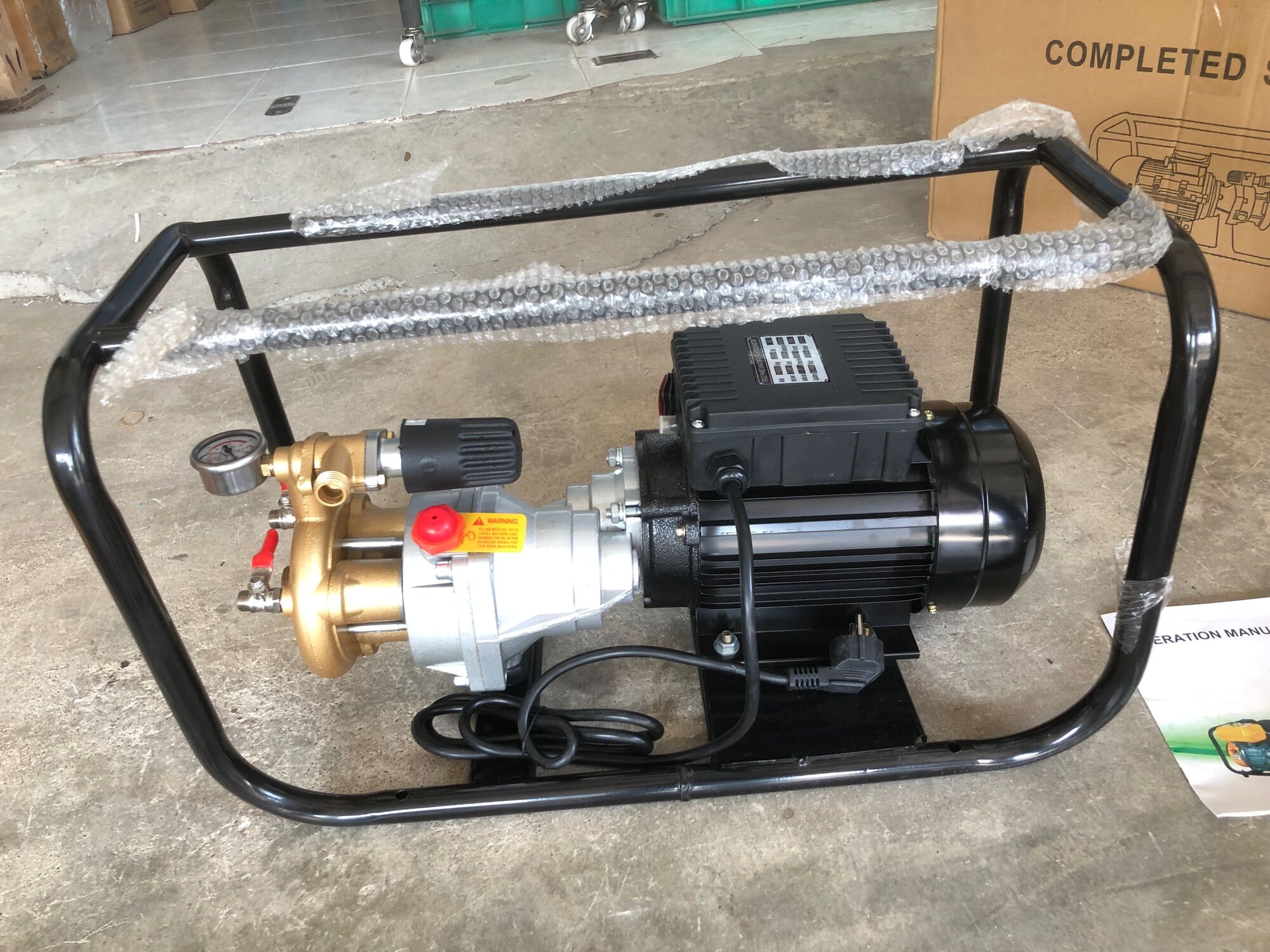 ปั๊มพ่นยาแบบมอเตอร์ และ เครื่องยนต์ Sprayer Machine ยี่ห้อ XYLON รุ่น XYL-22P ราคา 6,999 บาท*ส่งฟรี