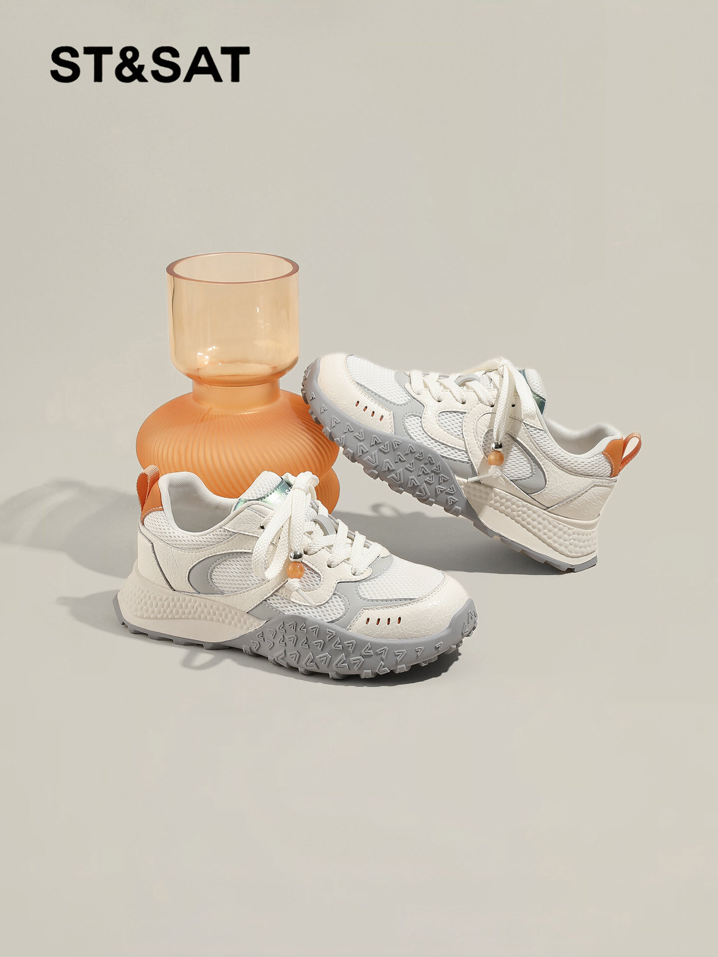 ST&SAT | Thick Sole Height Increasing Women's Training Shoes ราคา 3,085 บาท*ส่งฟรี