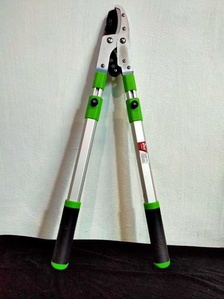 กรรไกรยืดหดได้ กรรไกรยาว กรรไกรตัดกิ่งสูง กรรไกรตัดกิ่งยืดได้ 40 นิ้ว ราคา 640 บาท*ส่งฟรี