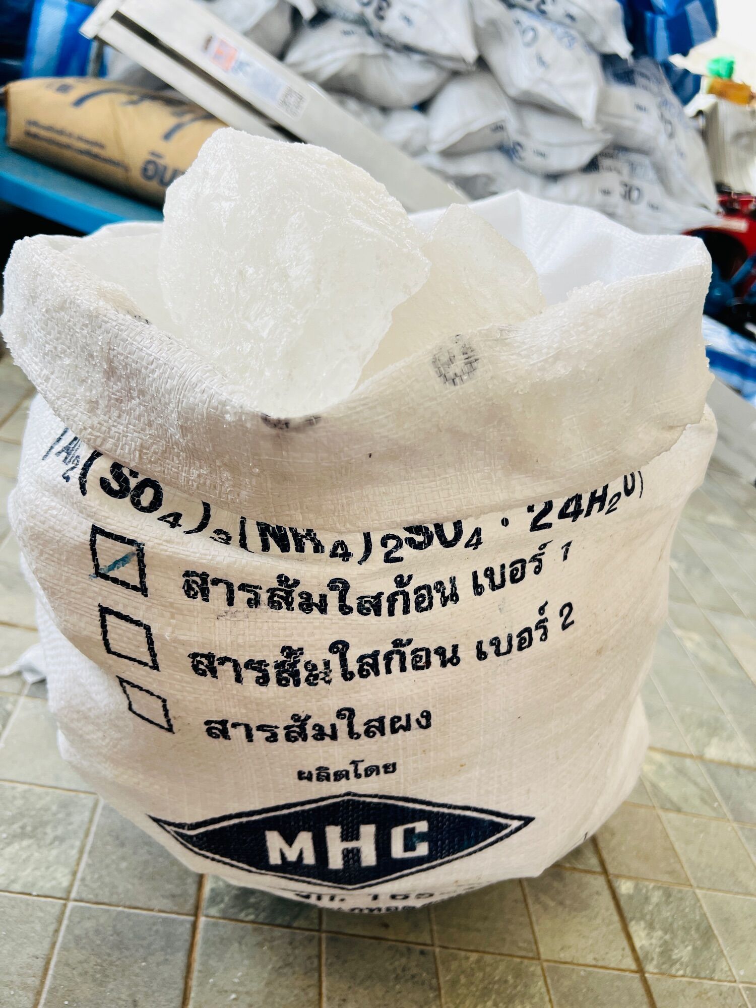 Orange Essence, Clear Crystals, 30 Kilograms, Number 1. Clear Orange Essence, Uses Tap Water, Ground Water, and Soaked in Rice, to Eliminate Body Odor. Use with Chlorine. Wholesale Price.