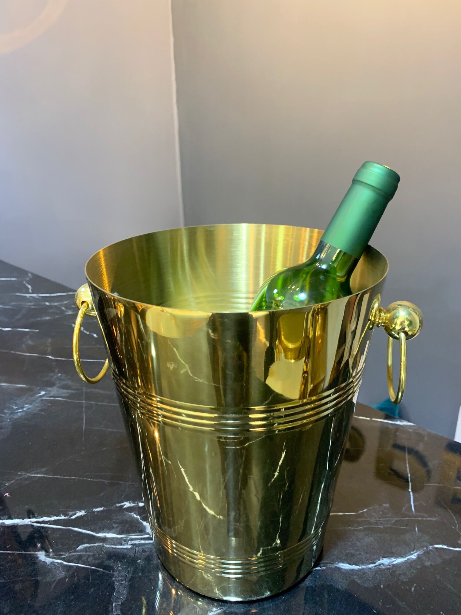 ขาตั้งถังแช่ไวน์พร้อมถังแช่ไวน์สีทอง champagne gold wine bucket with