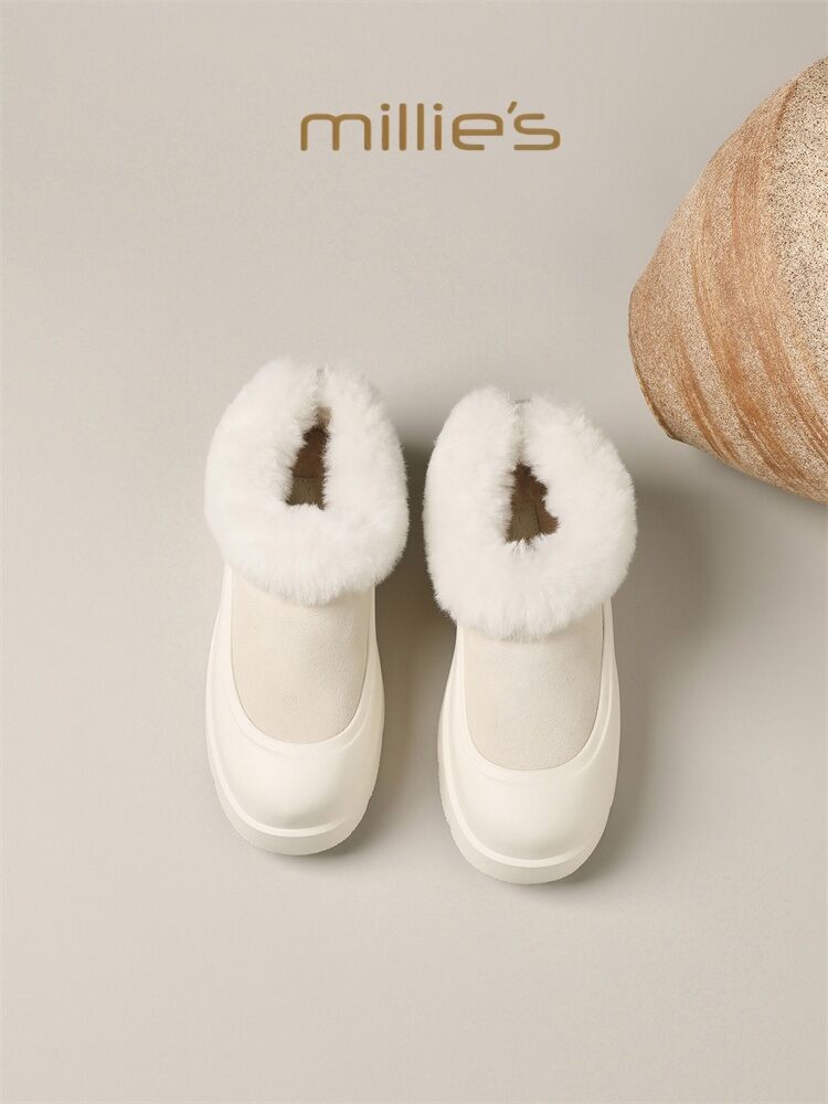 Fleece Lined Thick Sole Snow Boots for Outdoor Activities ราคา 8,496 บาท*ส่งฟรี