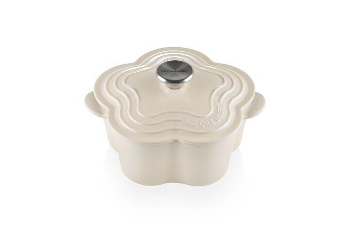 CAST IRON - TRADITION FLOWER COCOTTE 20CM BRIOCHE SS KNOB ราคา 9,880 บาท*ส่งฟรี