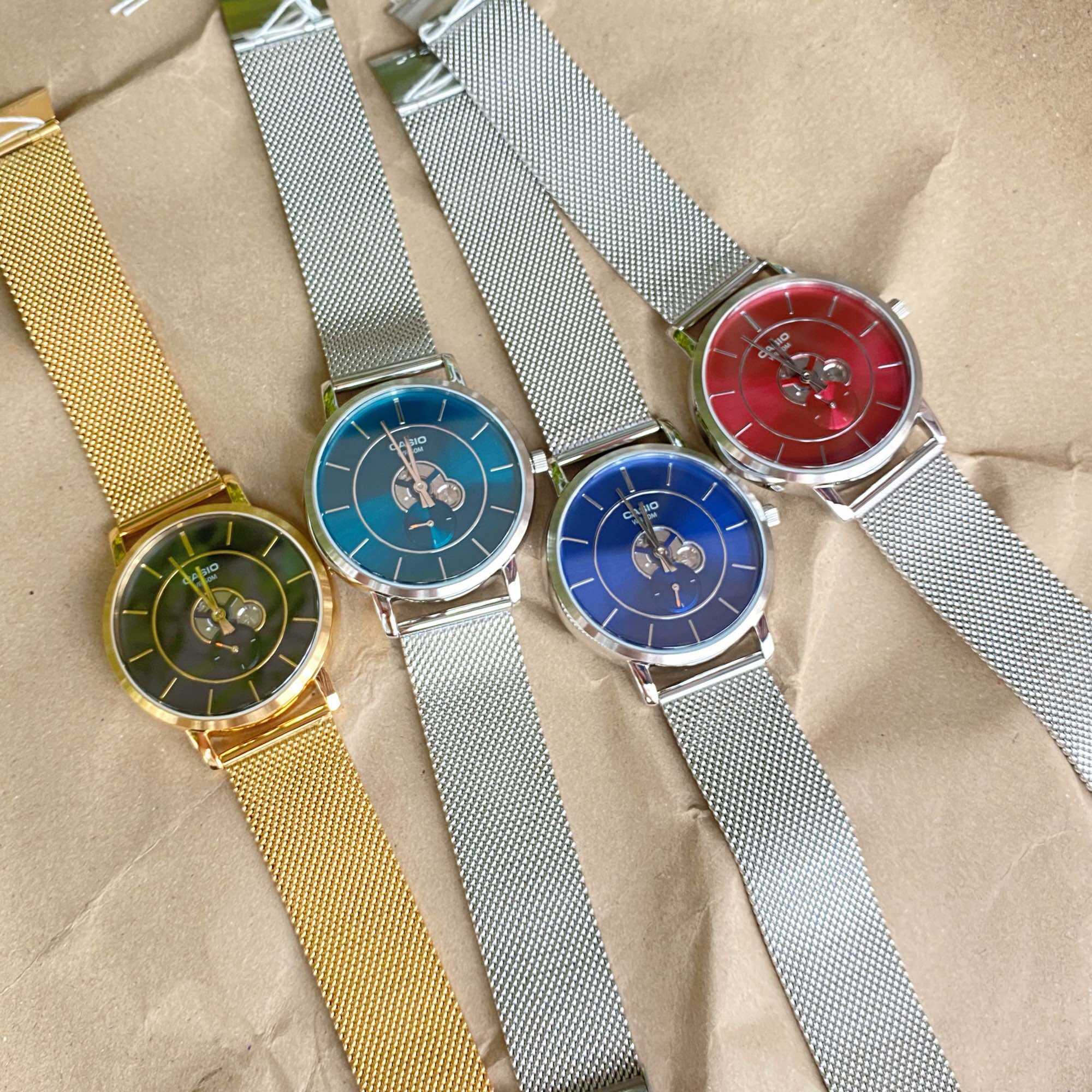 CASIO นาฬิกาข้อมือผู้ชาย Casio MTP-B130D-1A หน้าดำ MTP-B130M-2A หน้าน้ำเงิน MTP-B130M-3A หน้าเขียว MTP-B130M-4Aหน้าแดง MTP-B130MG-1A ทอง ของแท้ รับประกันศูนย์ 1 ปี ราคา 1,999 บาท*ส่งฟรี