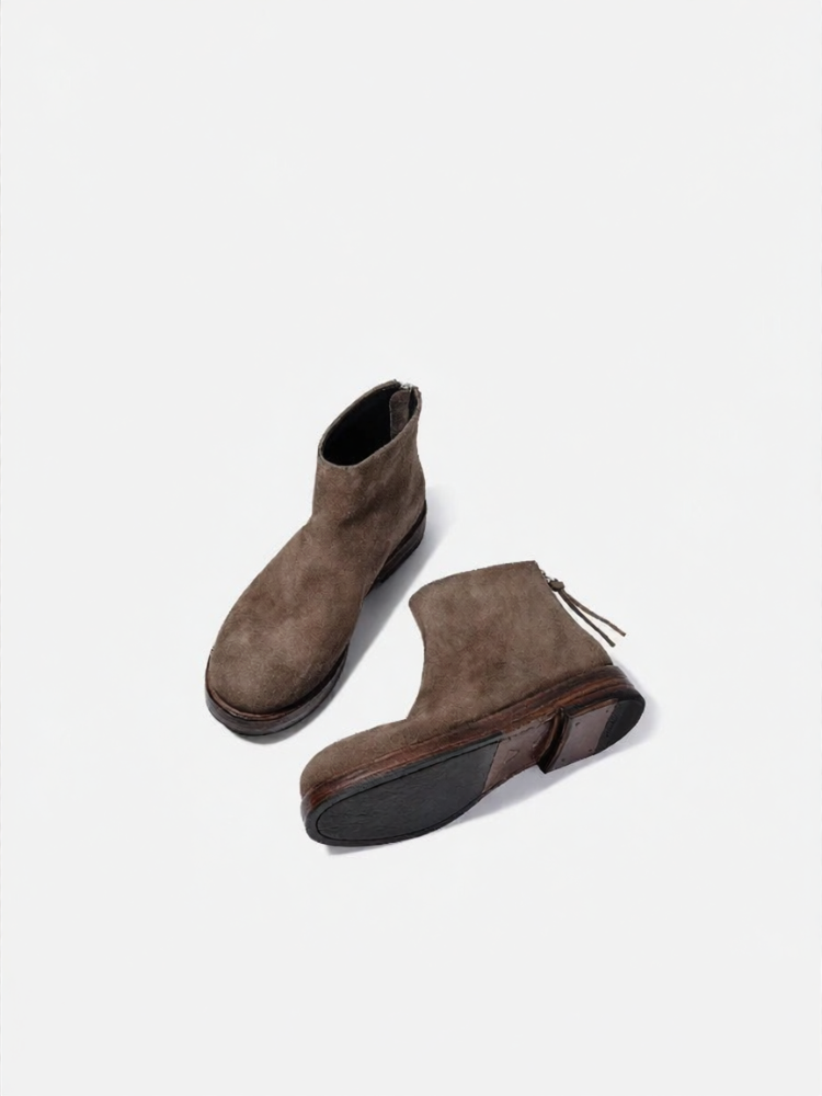 JUNBO | Minimalist Style Chelsea Boots for Women ราคา 10,553 บาท*ส่งฟรี