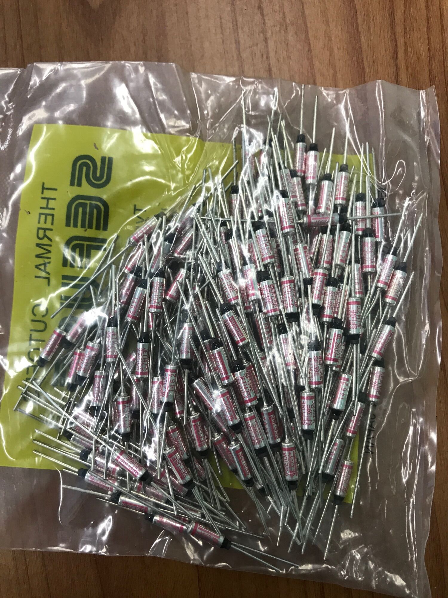 เทอร์โมฟิวส์ (Thermo fuse) 10A 250V AC 142C - ทาอิ - ThaiPick