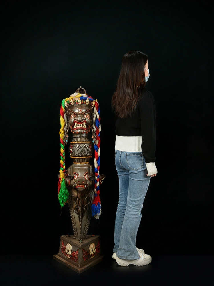ZANGCUN | Nepalese Handmade Three-sided Phurba Painted Vajra ราคา 492,732 บาท*ส่งฟรี