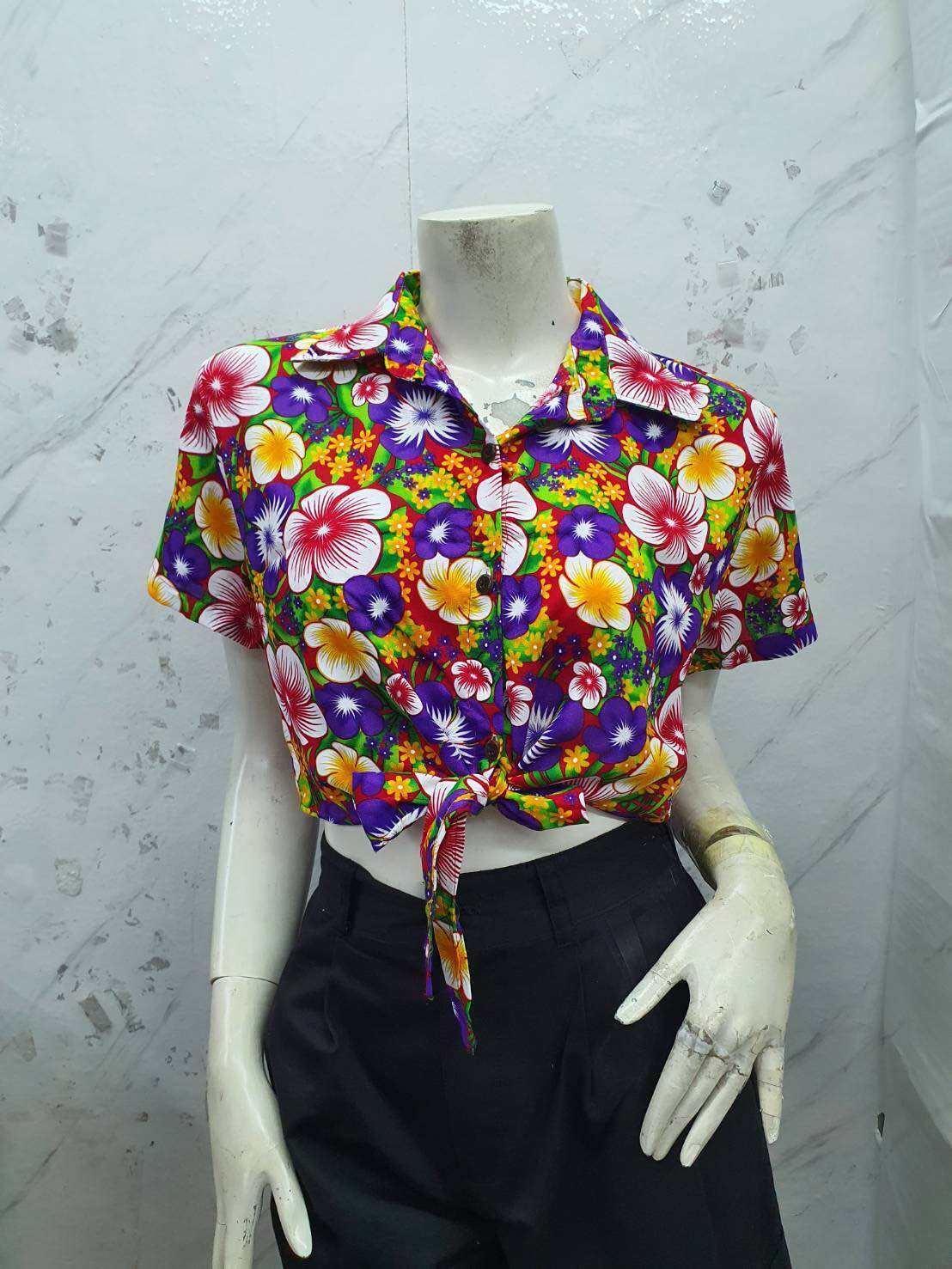 Hw#77เสื้อสงกรานต์เสื้อลายดอก แฟชั่นสงกรานต์ ราคา 98 บาท*ส่งฟรี