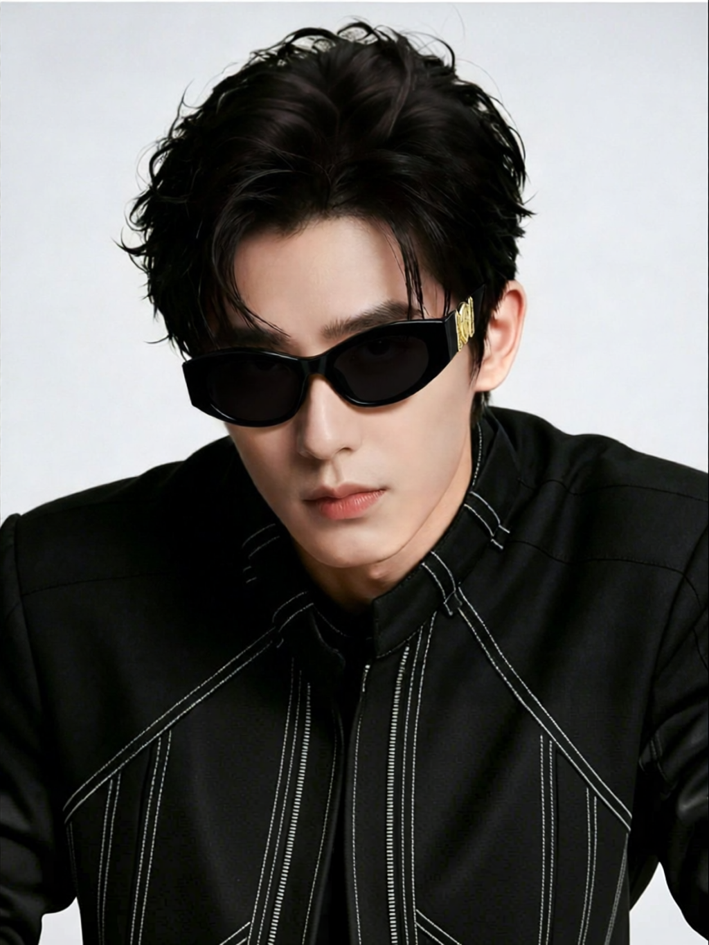 Versace | Lazy Cat Eye Sunglasses For Women ราคา 18,253 บาท*ส่งฟรี