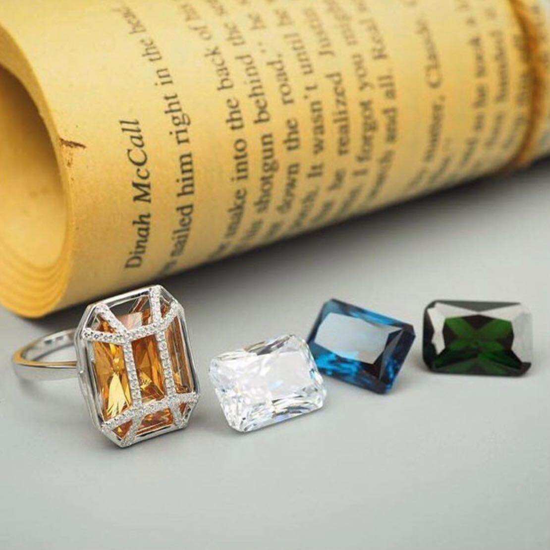 [CHAPTER 16] “COLOR YOUR” RING แหวนเปลี่ยนพลอย ราคา 5,940 บาท*ส่งฟรี