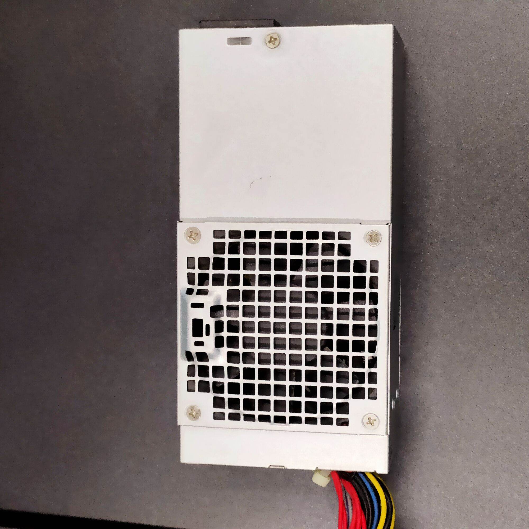 Alimentation 240W Pour Dell OptiPlex SFF (390/790/990/3010/7010/9010) - Compatible H240AS-00, D240ES-00 - Dimensions 7.4x24x6.3 Cm - 11