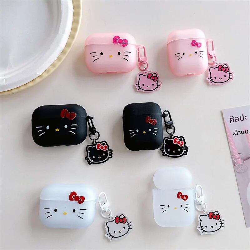 Sanrio Hello Kitty Apple Bluetooth Earphone Soft Case เหมาะสําหรับ Airpods 4 Generation ฝาครอบป้องกัน 2/3 Generation Pro2 ราคา 147 บาท*ส่งฟรี