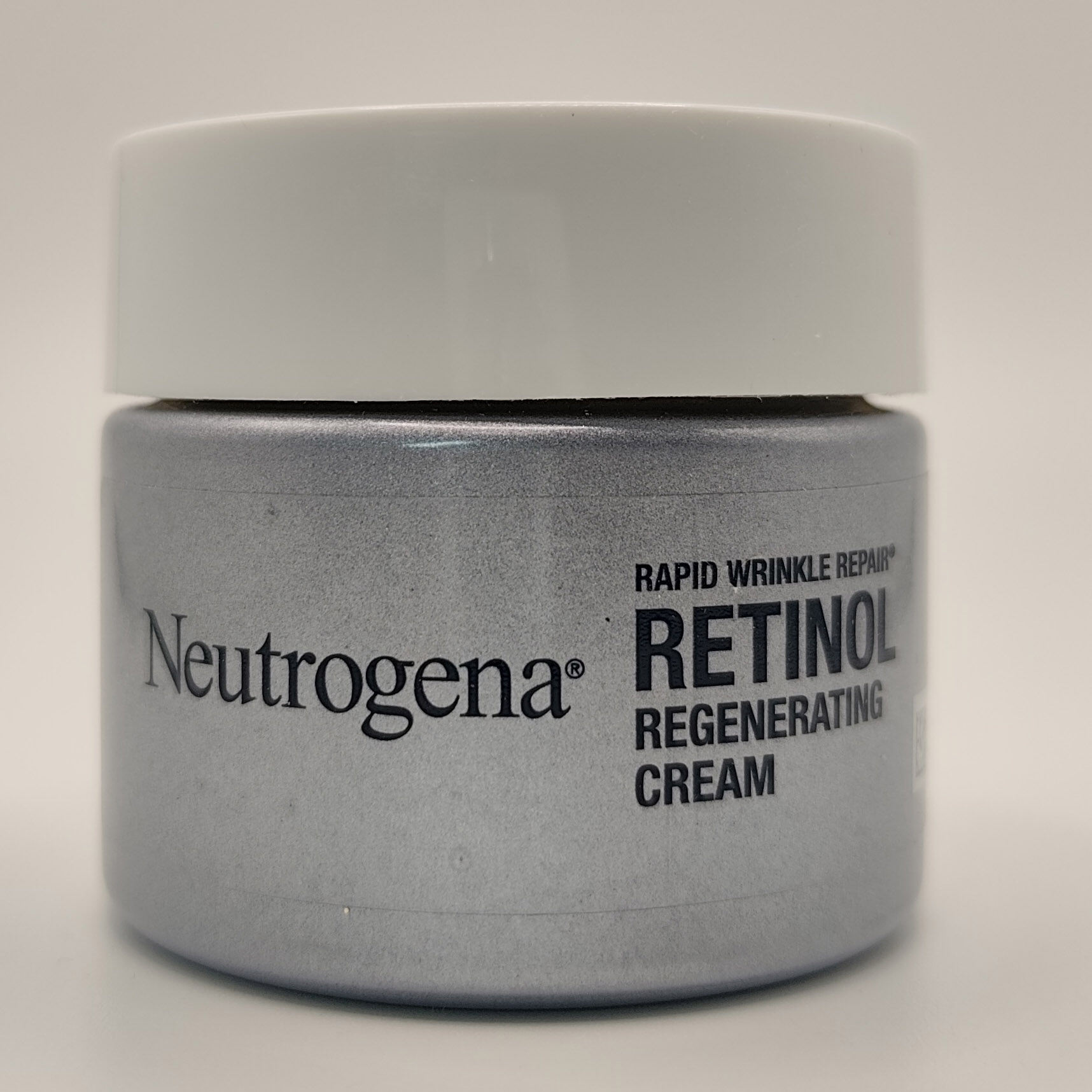 Neutrogena Rapid Wrinkle Repair Retinol Face Moisturizer ต่อต้านริ้วรอยผลิตภัณฑ์ดูแลผิวที่มีประสิทธิภาพจากสหรัฐอเมริกา ราคา 3,654 บาท*ส่งฟรี