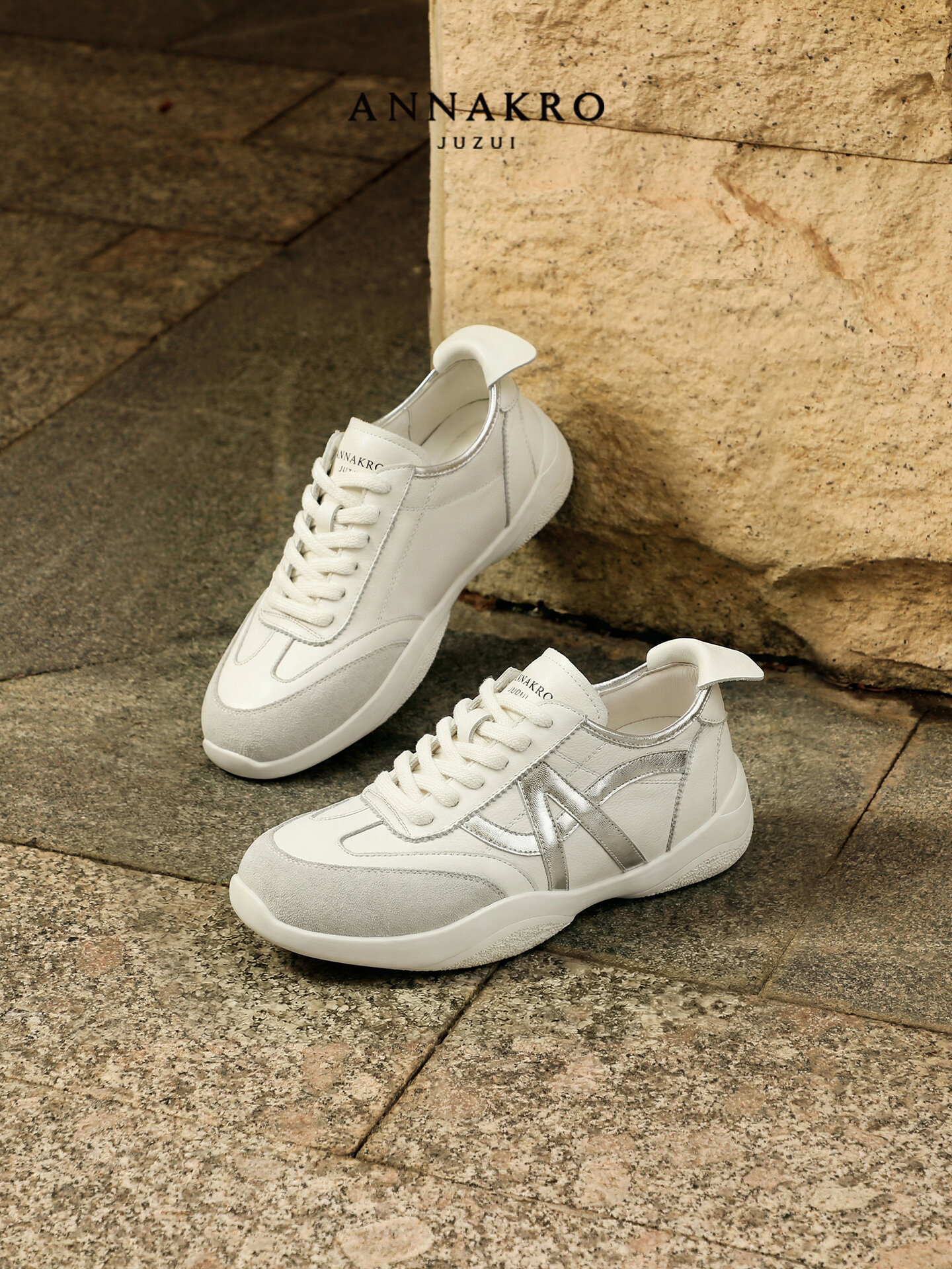JZ ANNAKRO | Increased Comfortable Soft Bottom Sneakers ราคา 3,783 บาท*ส่งฟรี