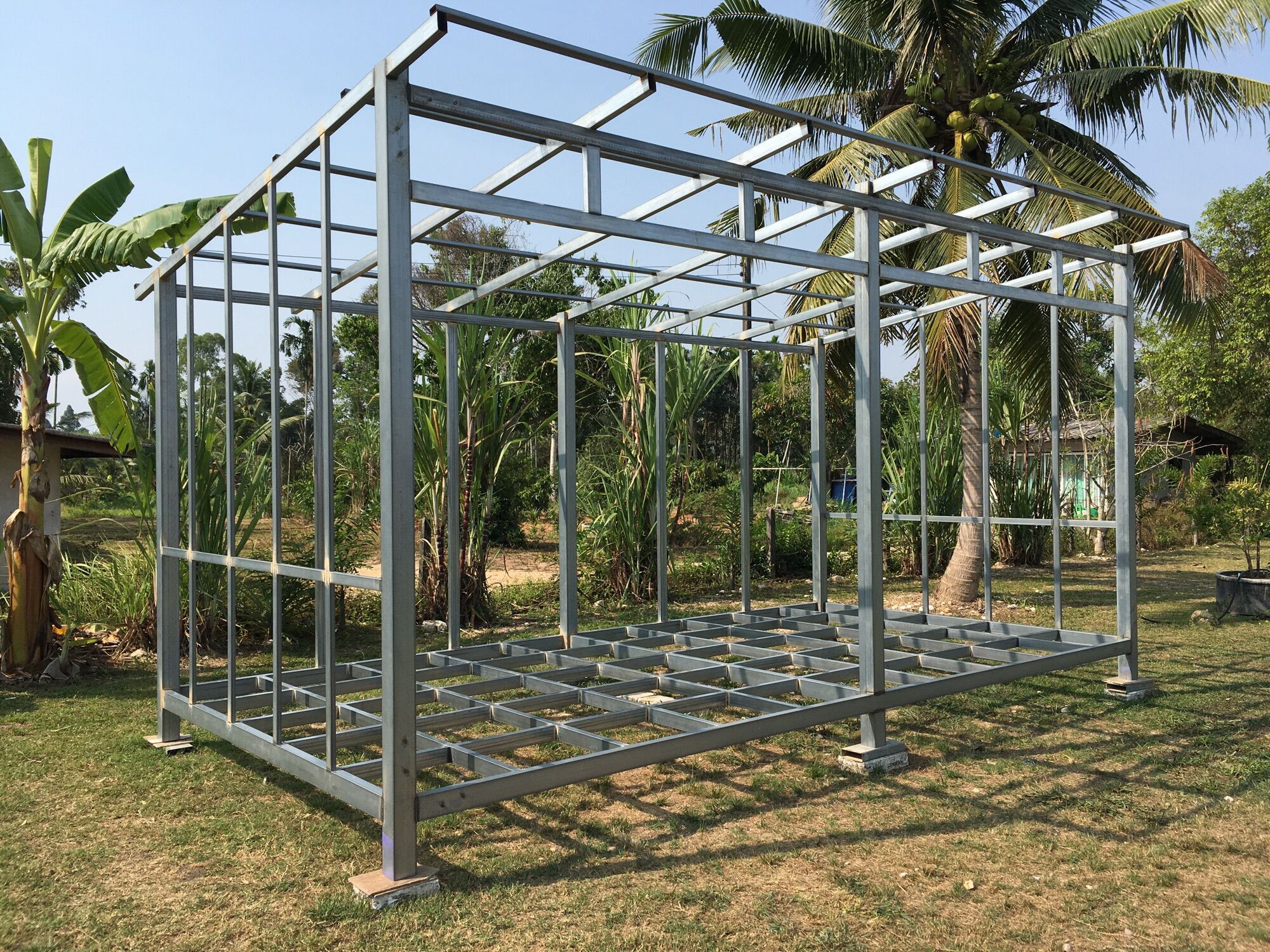 โครงสร้างเหล็ก บ้านน็อคดาวน์ ขนาด 3x6 เมตร (แบบ-2 ) หลังคา Modern ราคา 49,300 บาท*ส่งฟรี