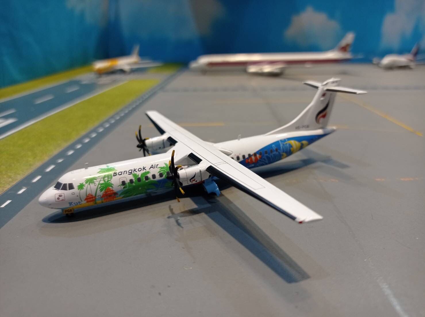 โมเดลเครื่องบิน JC Wings 1:200 Bangkok Airways ATR-72-500 HS-PGA