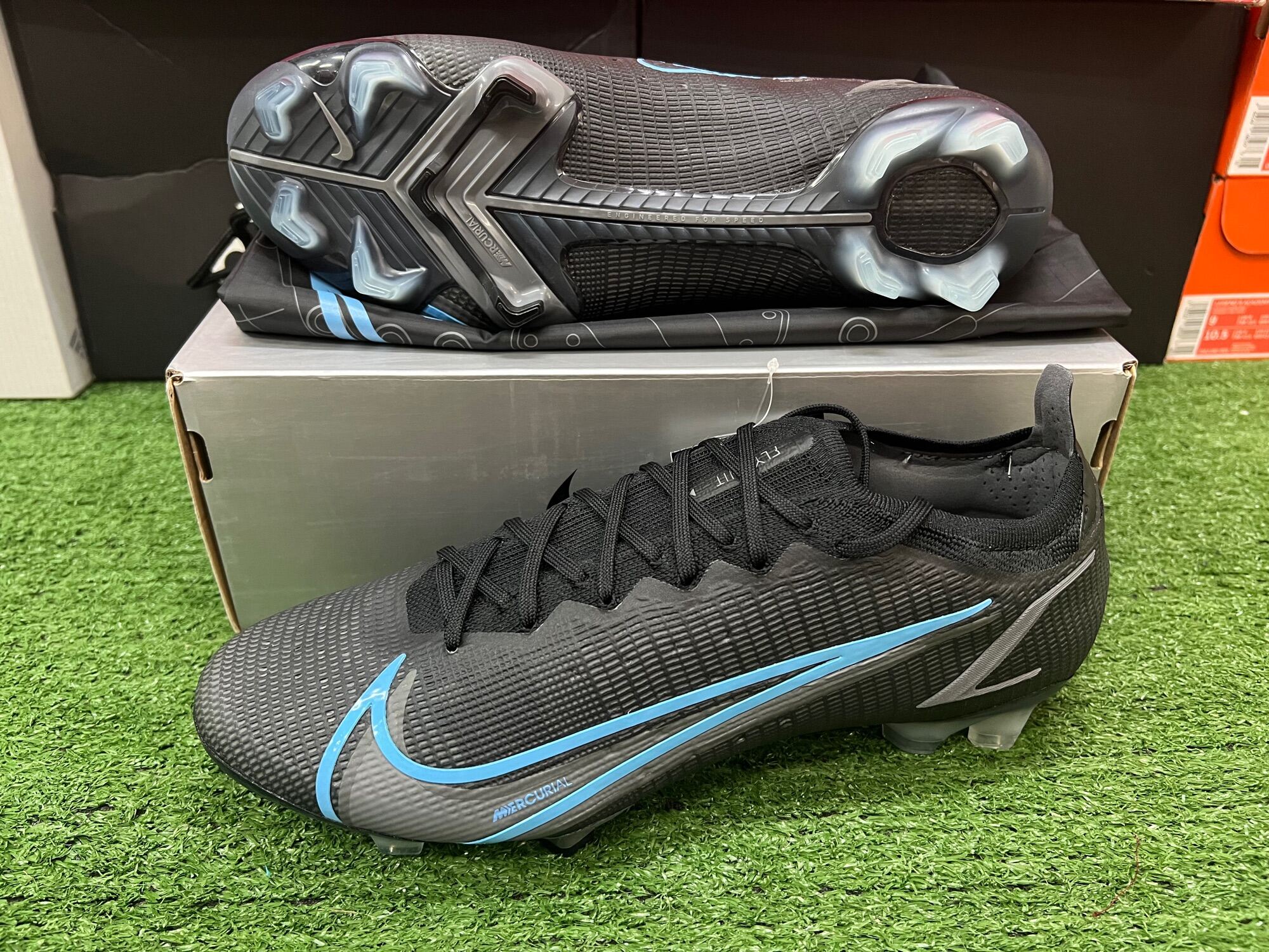 ✓NIKE MERCURIAL VAPOR 14 ELITE HG ตัวท็อปสายสปีด อัพเปอร์บางๆนิ่มๆ ใส่สบาย  ชุดพื้น HG ปุ่มสั้น ปลอดภัย ลุยได้ทุกสนาม 42.5/270 