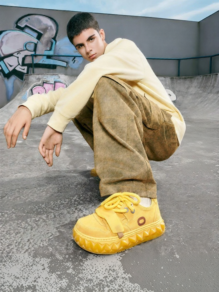 Thick Sole Clown Style Casual Women's Shoes ราคา 8,213 บาท*ส่งฟรี