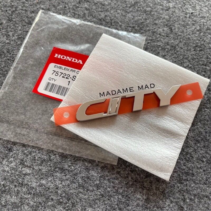 セット Genuine OEM Honda 75722-SCV-A10 Rear 