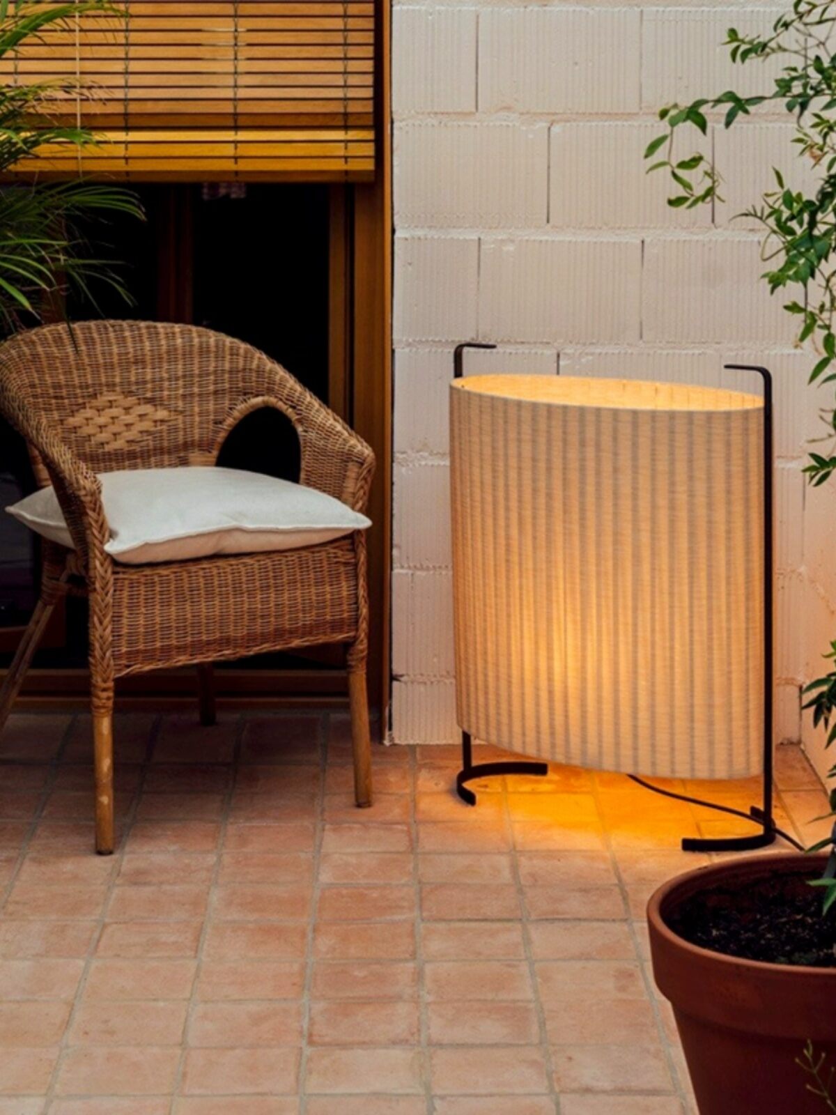 vibia | Waterproof Outdoor Light Modern Simple Garden Light ราคา 4,201 บาท*ส่งฟรี