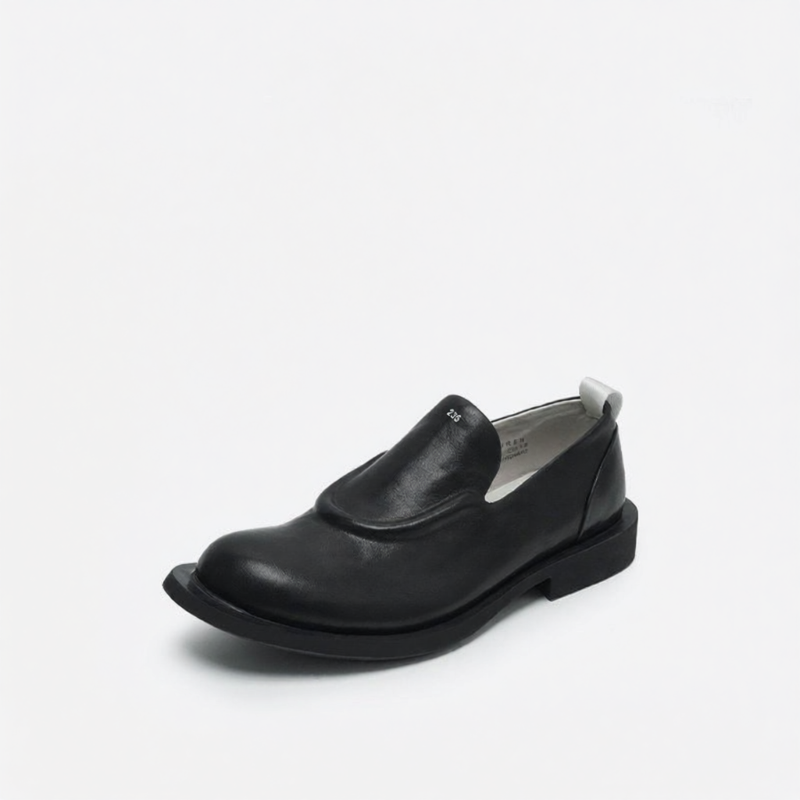 SUREN | Women's Commuter Loafers ราคา 8,776 บาท*ส่งฟรี