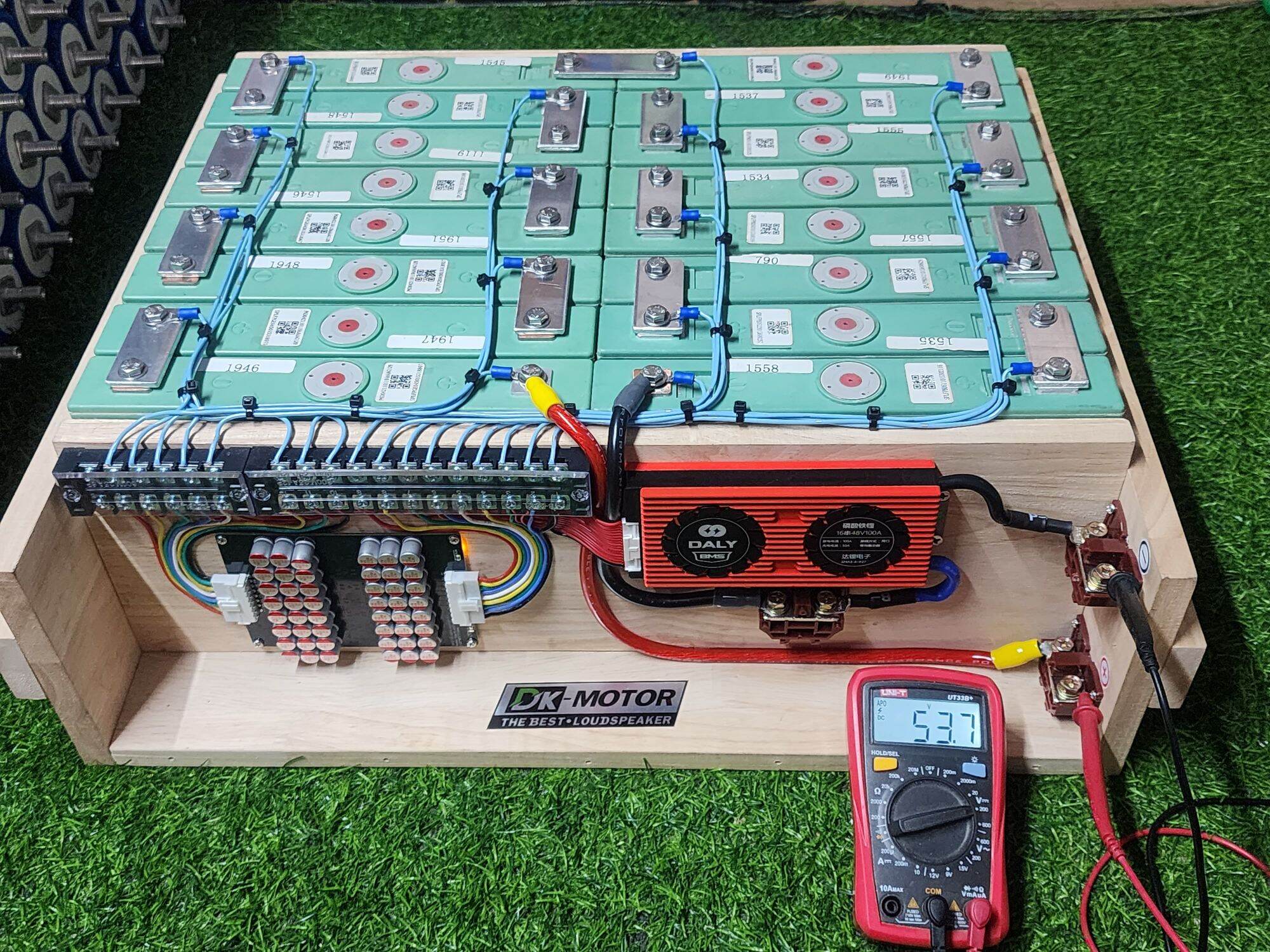 Lithium Battery 48V 100Ah Lithium Battery 3.2V 16S Ready to Use Complete Set Bms Daly 100A Lithium Phosphate Battery Lifepo4 3.2V 100Ah with Active Balance5A 48V 54V 100A Sinopoly