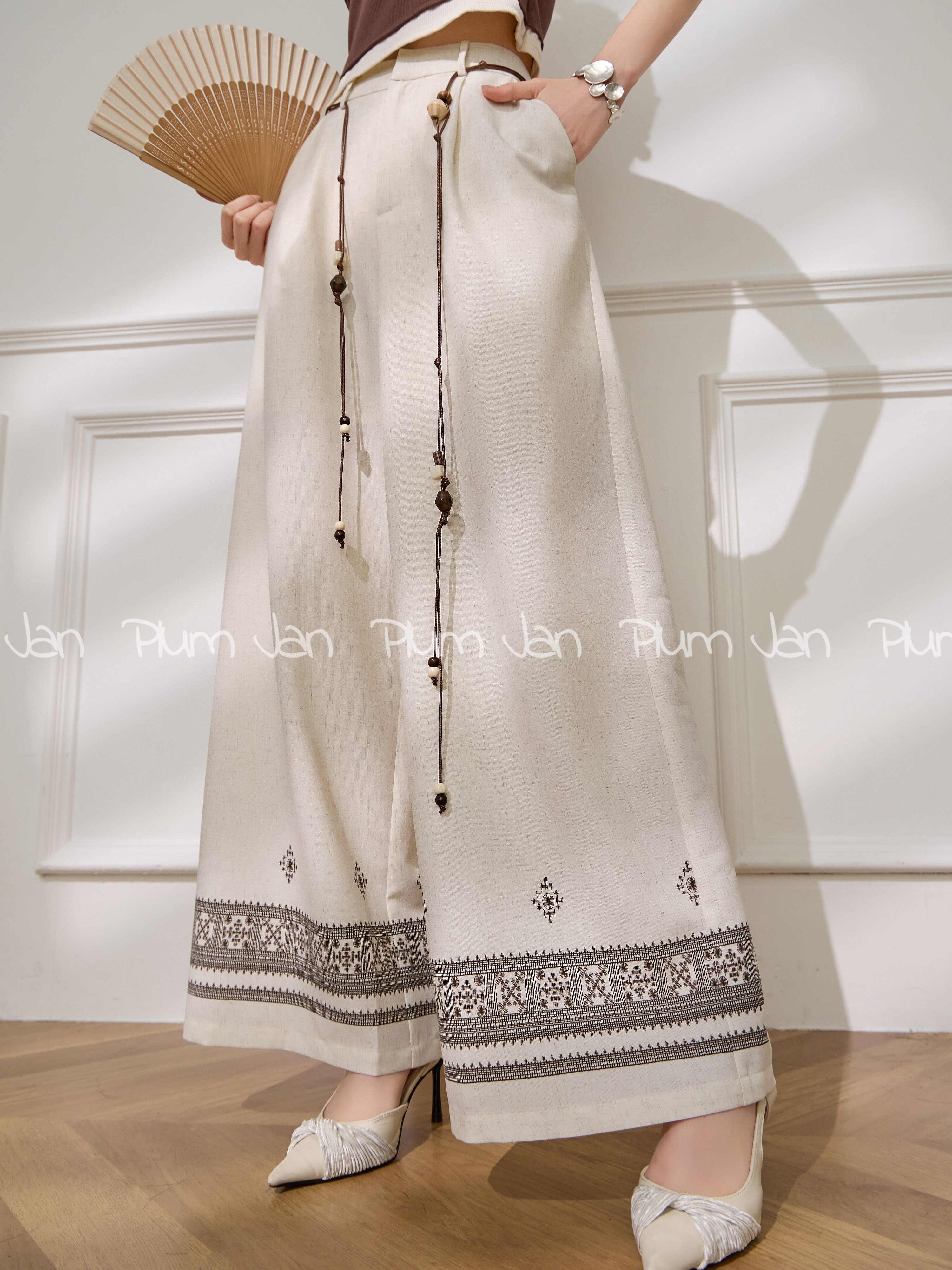 PlumJan | Bohemian Style High-Waisted Wide Leg Loose Trousers ราคา 6,447,761 บาท*ส่งฟรี