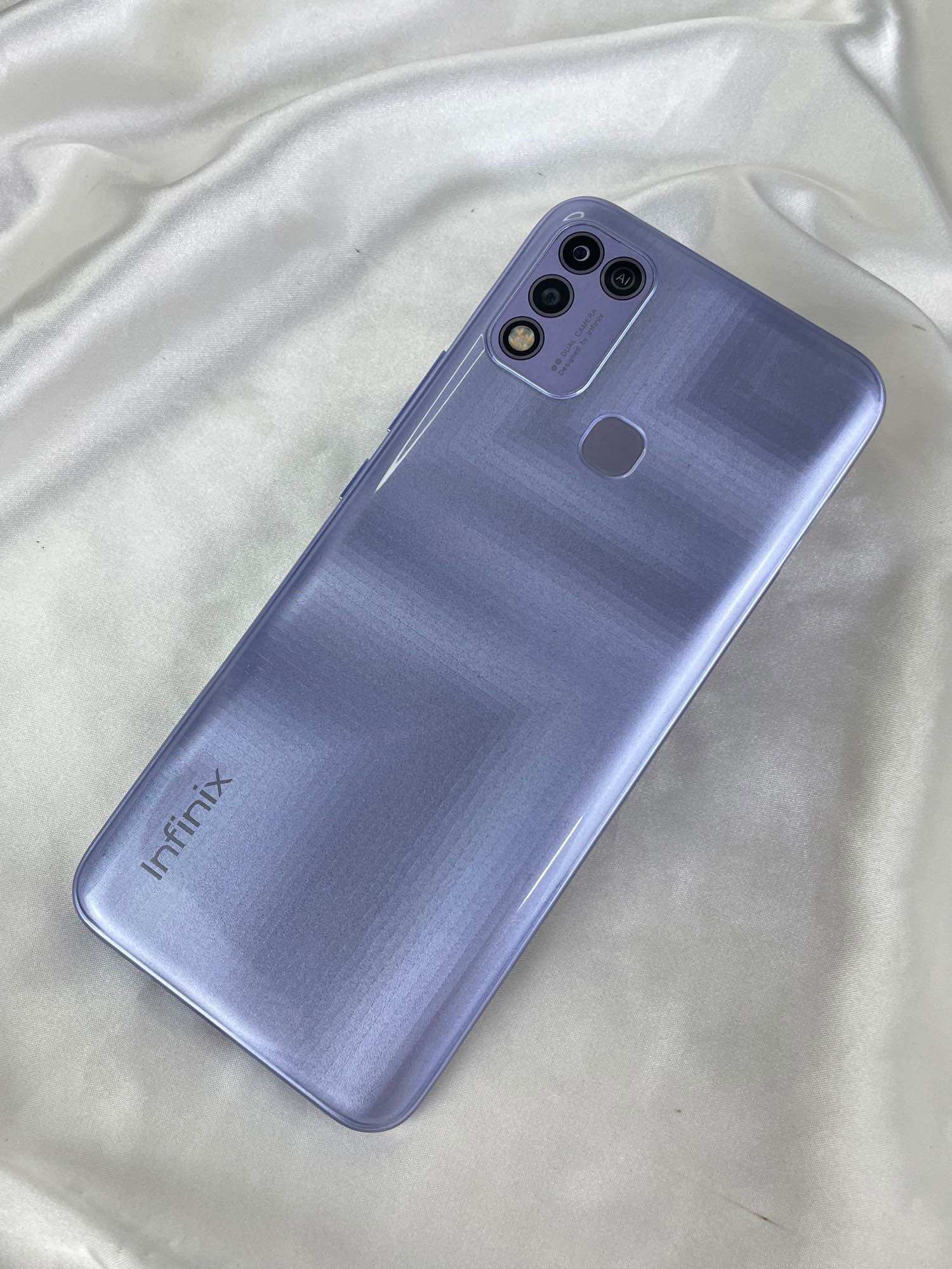 Infinix Hot 10 Play, Screen 6.82, Ram 2, Rom 32, Android 10, Durable, Ready to Use. ราคา 1,390 บาท*ส่งฟรี