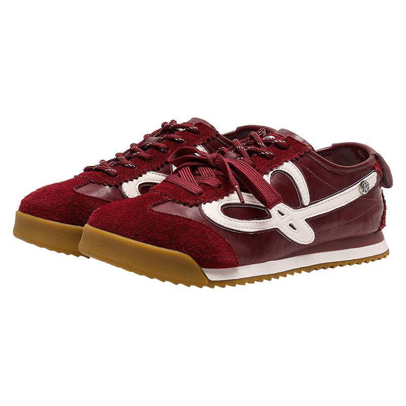 ACUPUNCTURE | Fashion Retro Casual Flats Shoes ราคา 2,895 บาท*ส่งฟรี